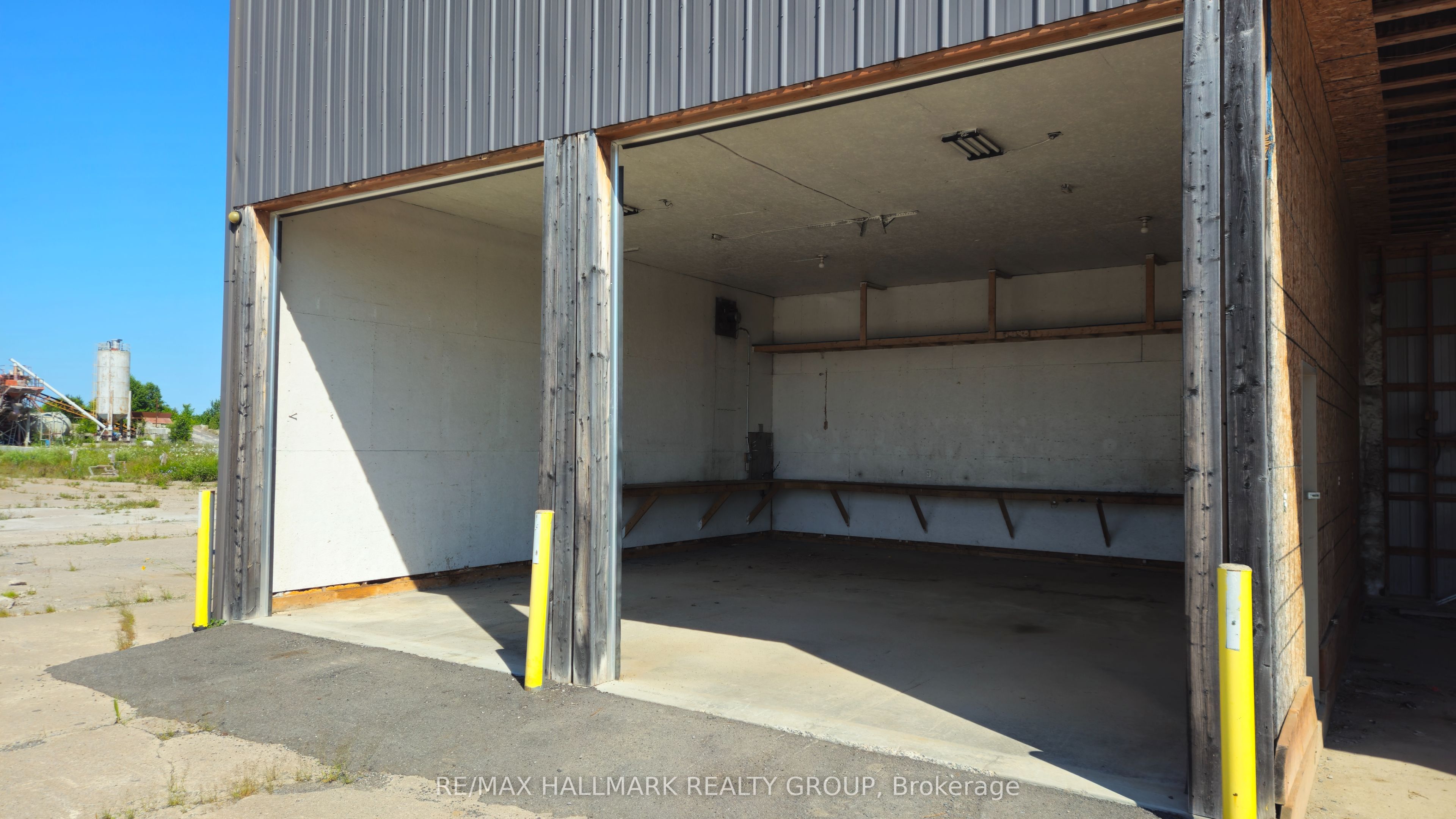 482 Russett Drive Property Photo 13