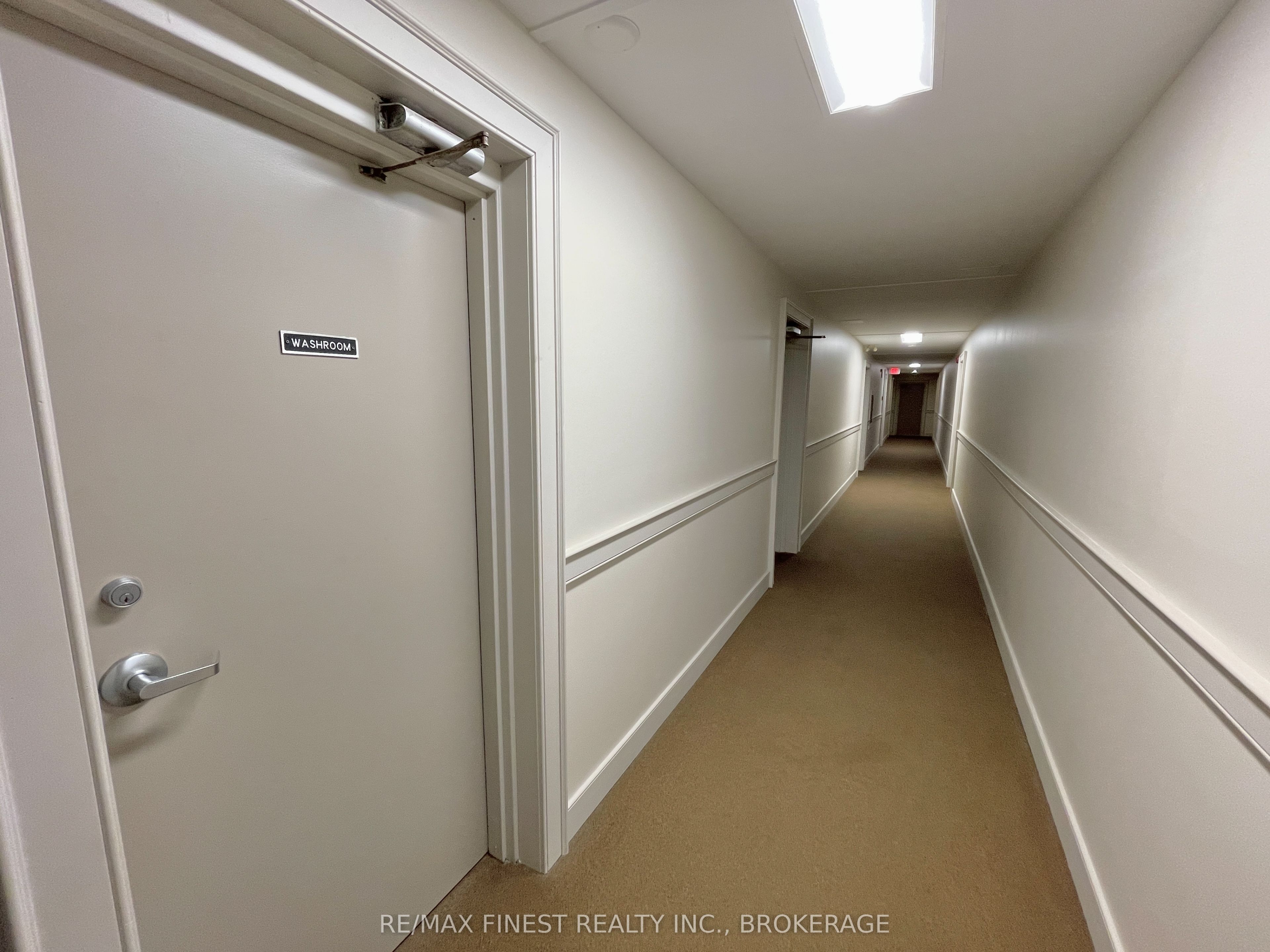 17 Eldon Hall Place 602 Property Photo 20