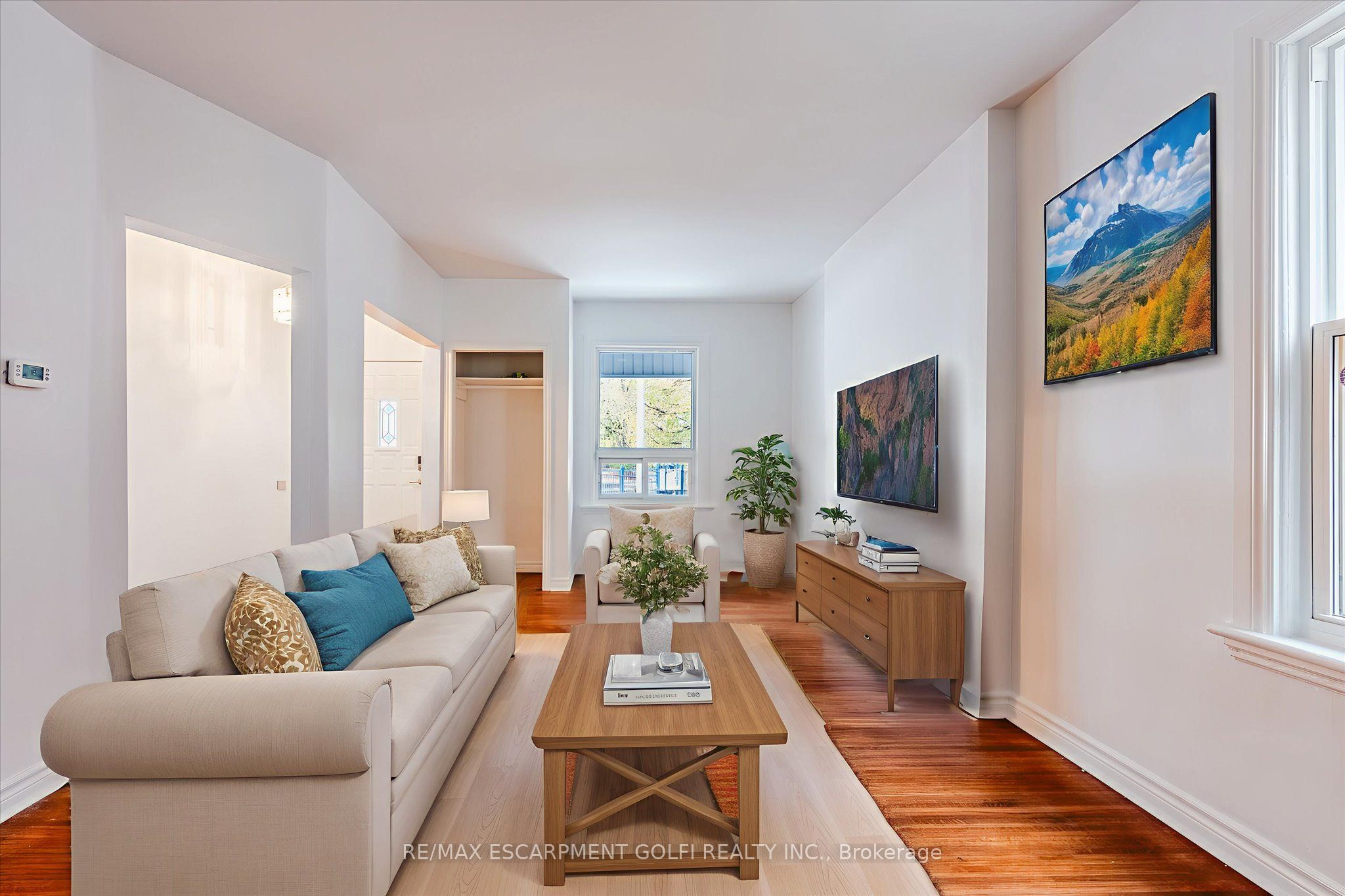 49 Myrtle Avenue Property Photo 6