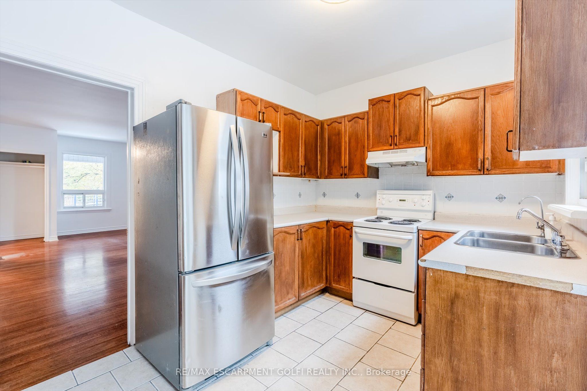 49 Myrtle Avenue Property Photo 7