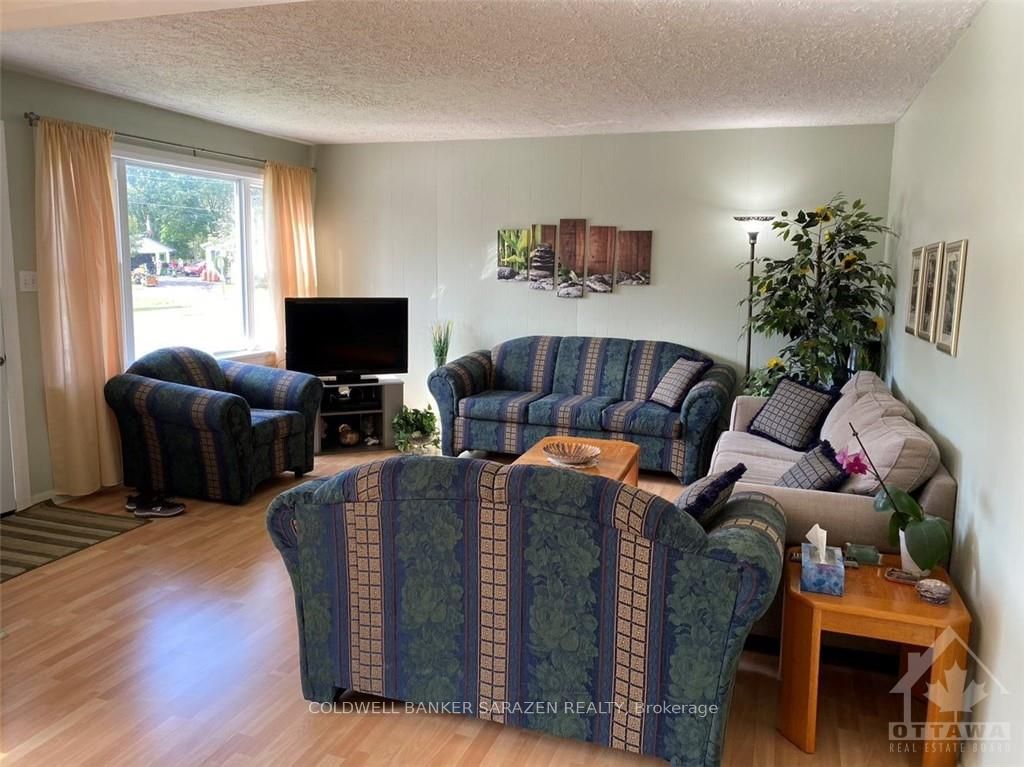 8715 Bank Street Property Photo 2