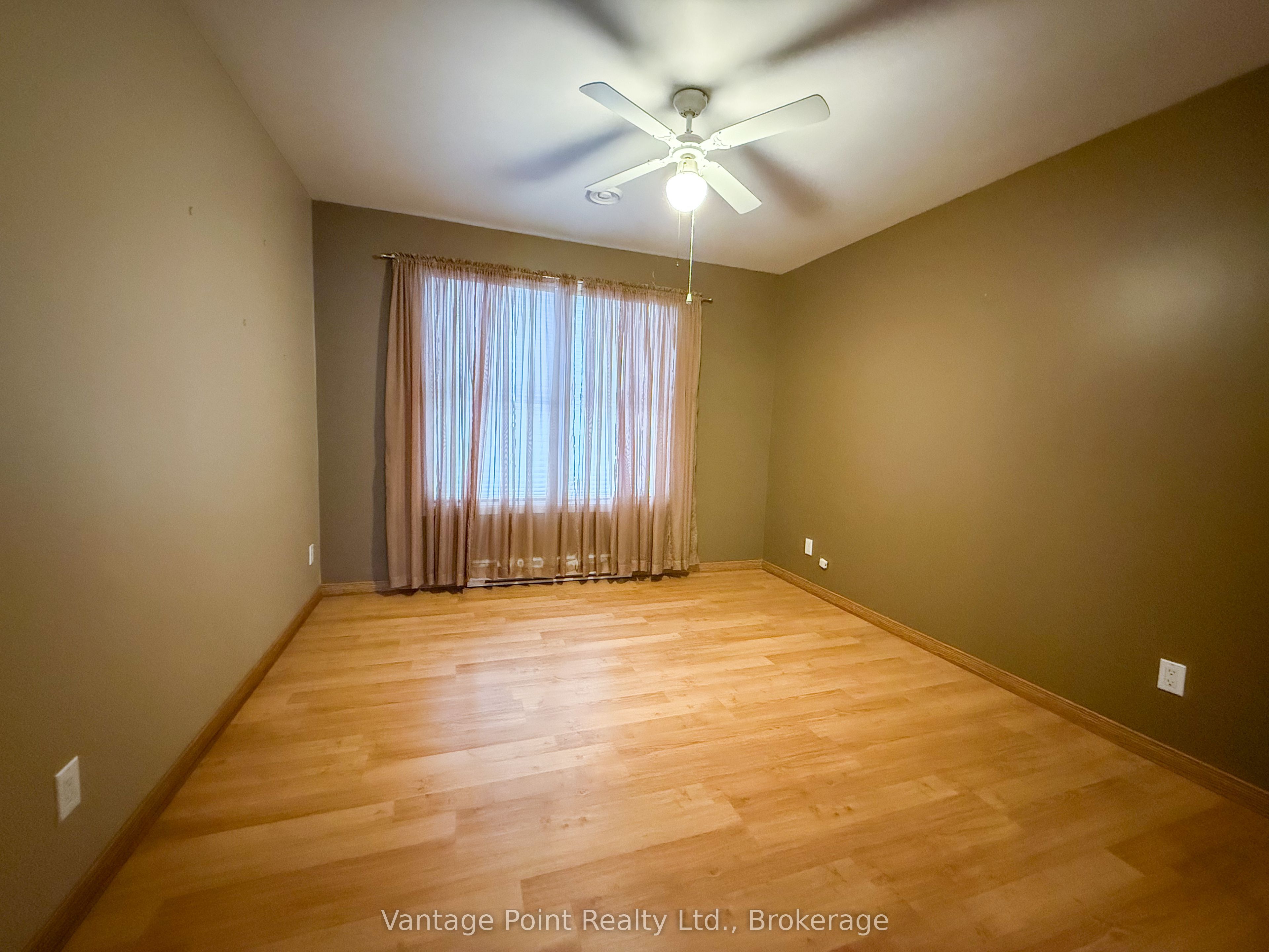 154 15th Ave Close Property Photo 16