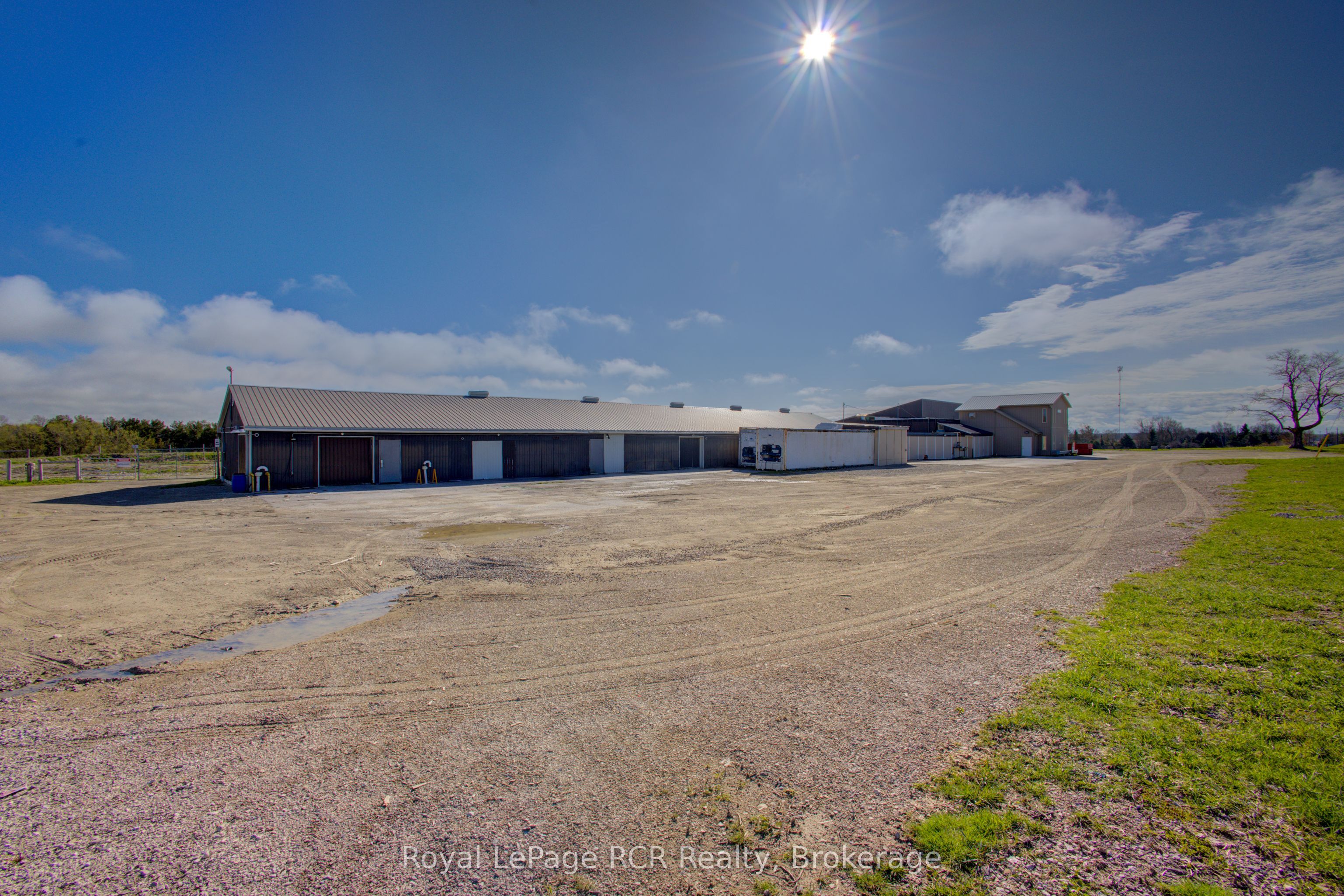 7597 Jones Baseline Road Property Photo 6