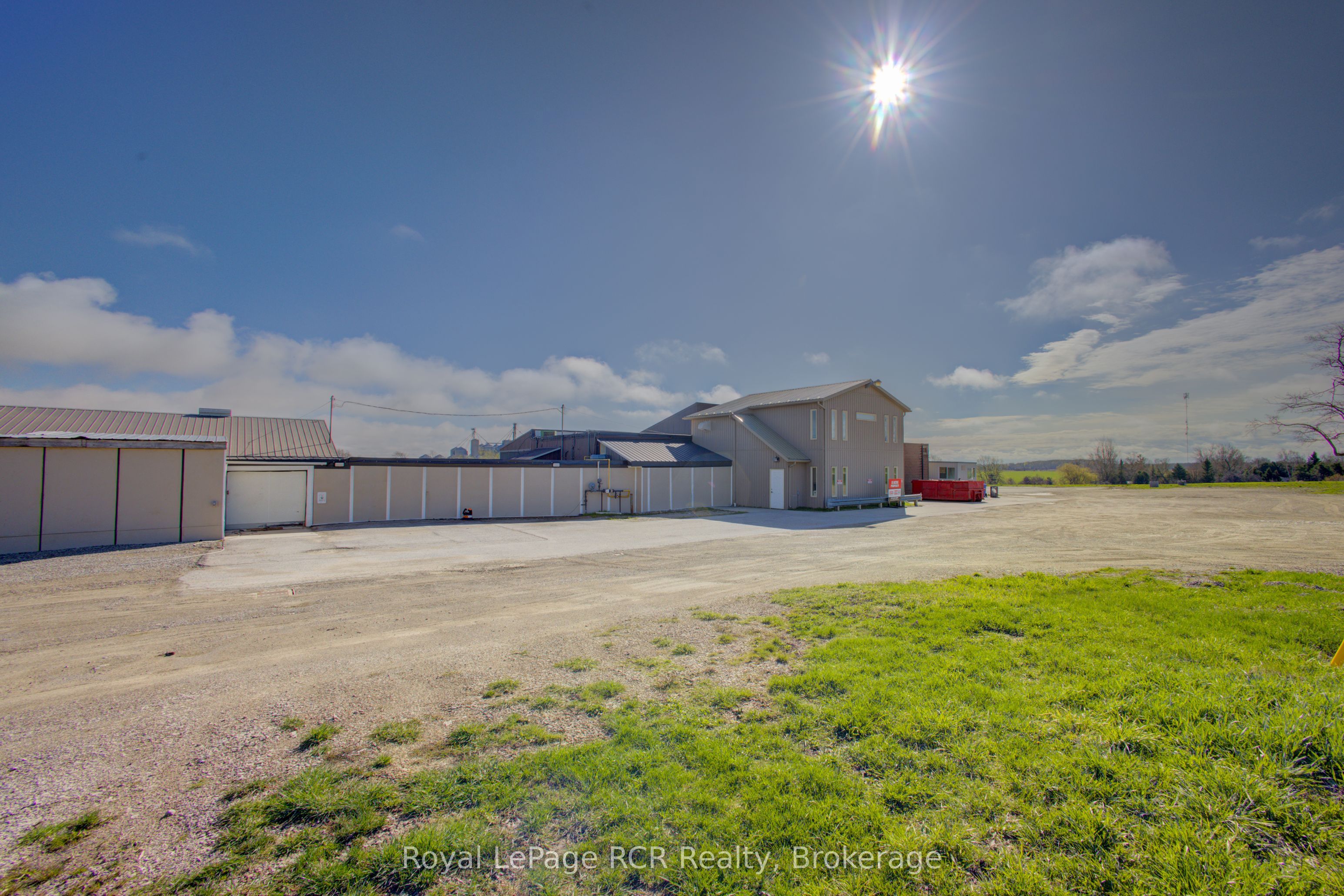 7597 Jones Baseline Road Property Photo 8