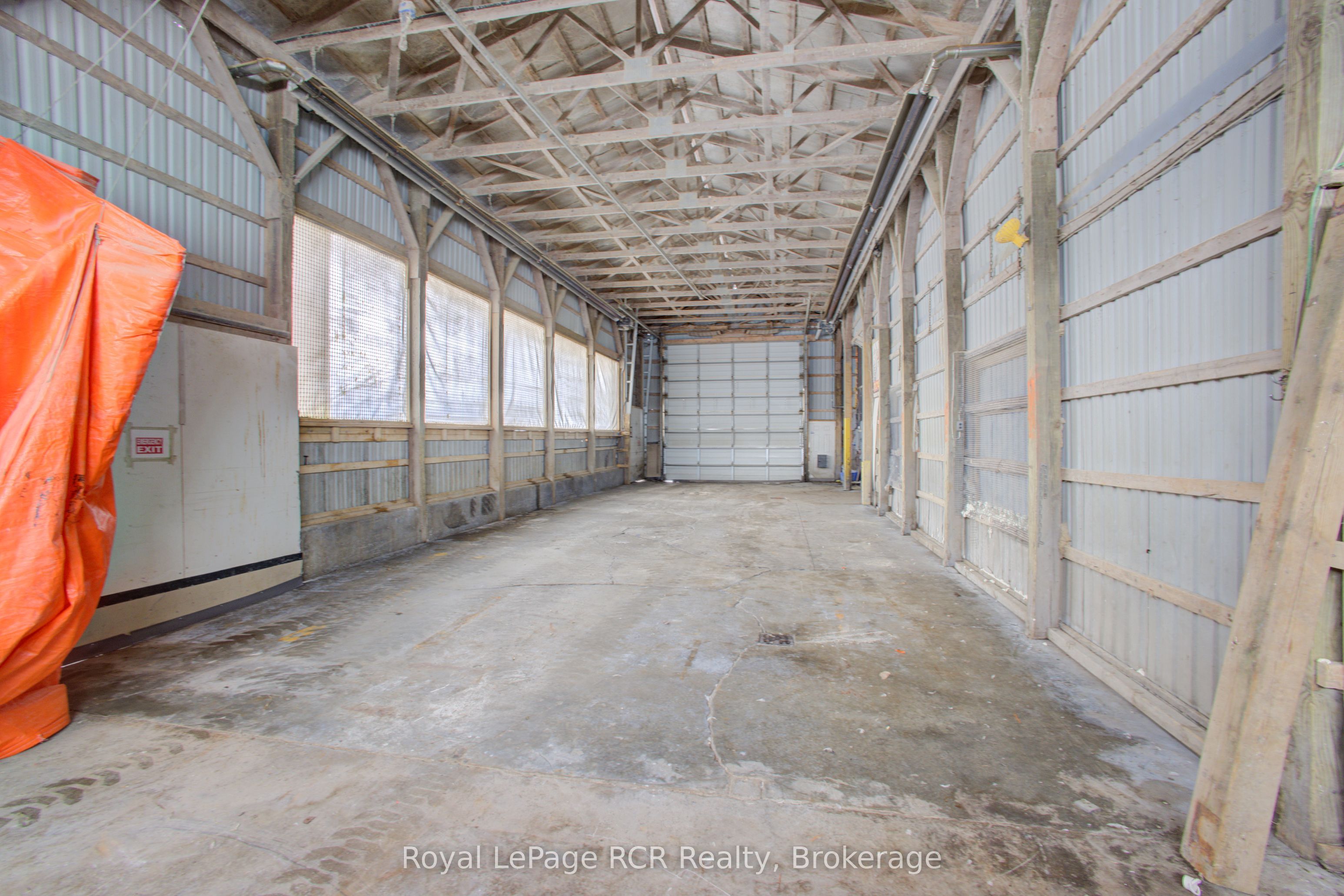7597 Jones Baseline Road Property Photo 25