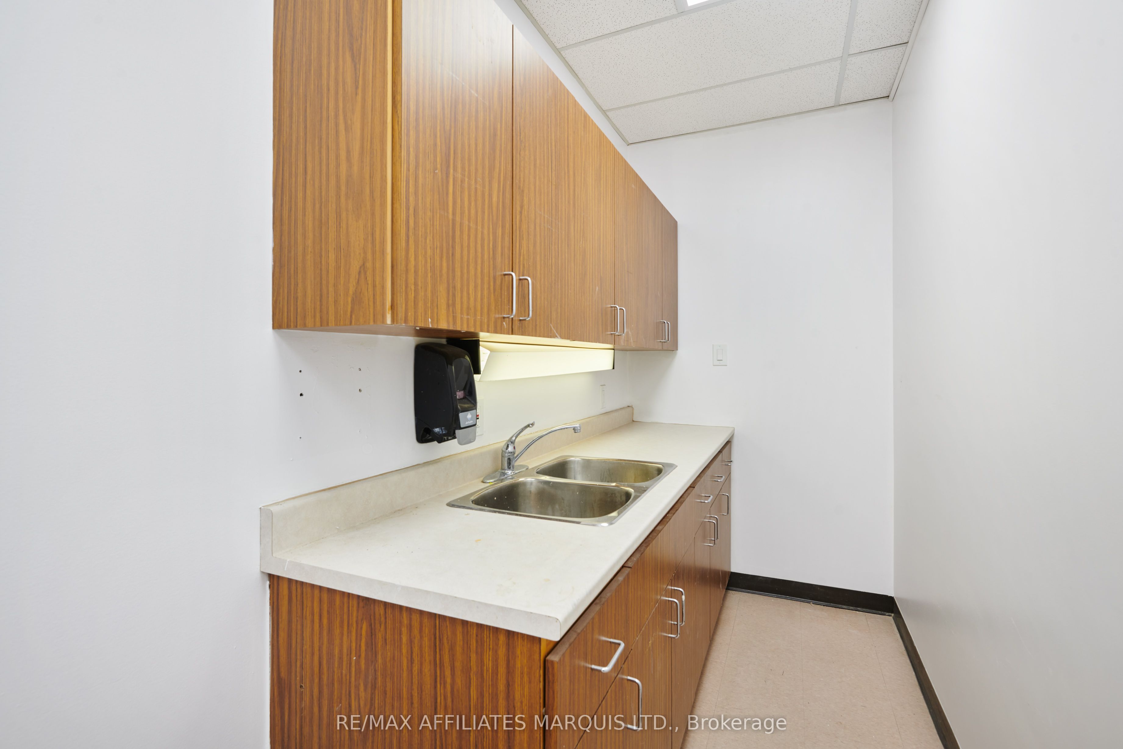 41 Second Street W Office Unit 1 Property Photo 29