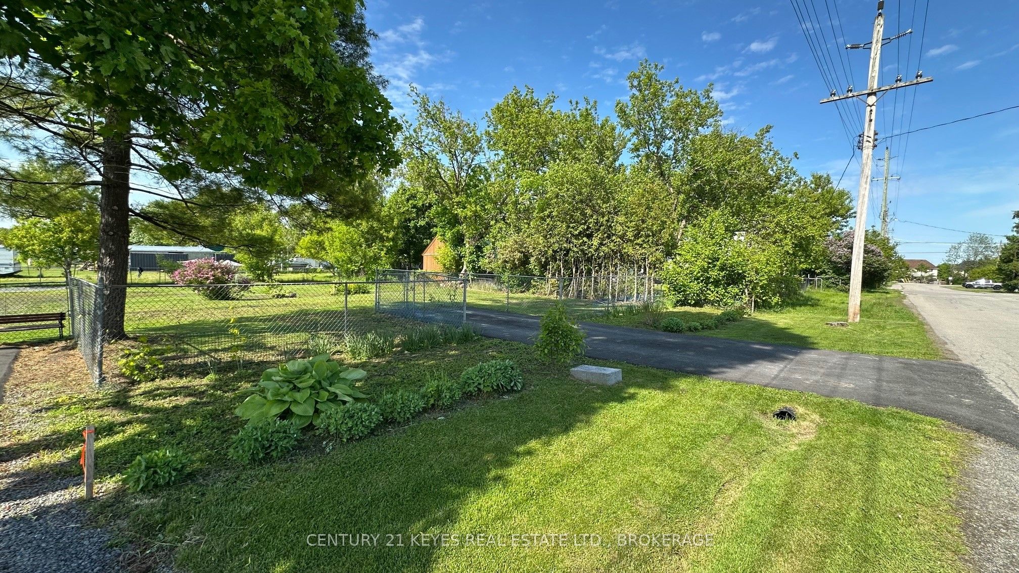 376 Second Street Property Photo 4