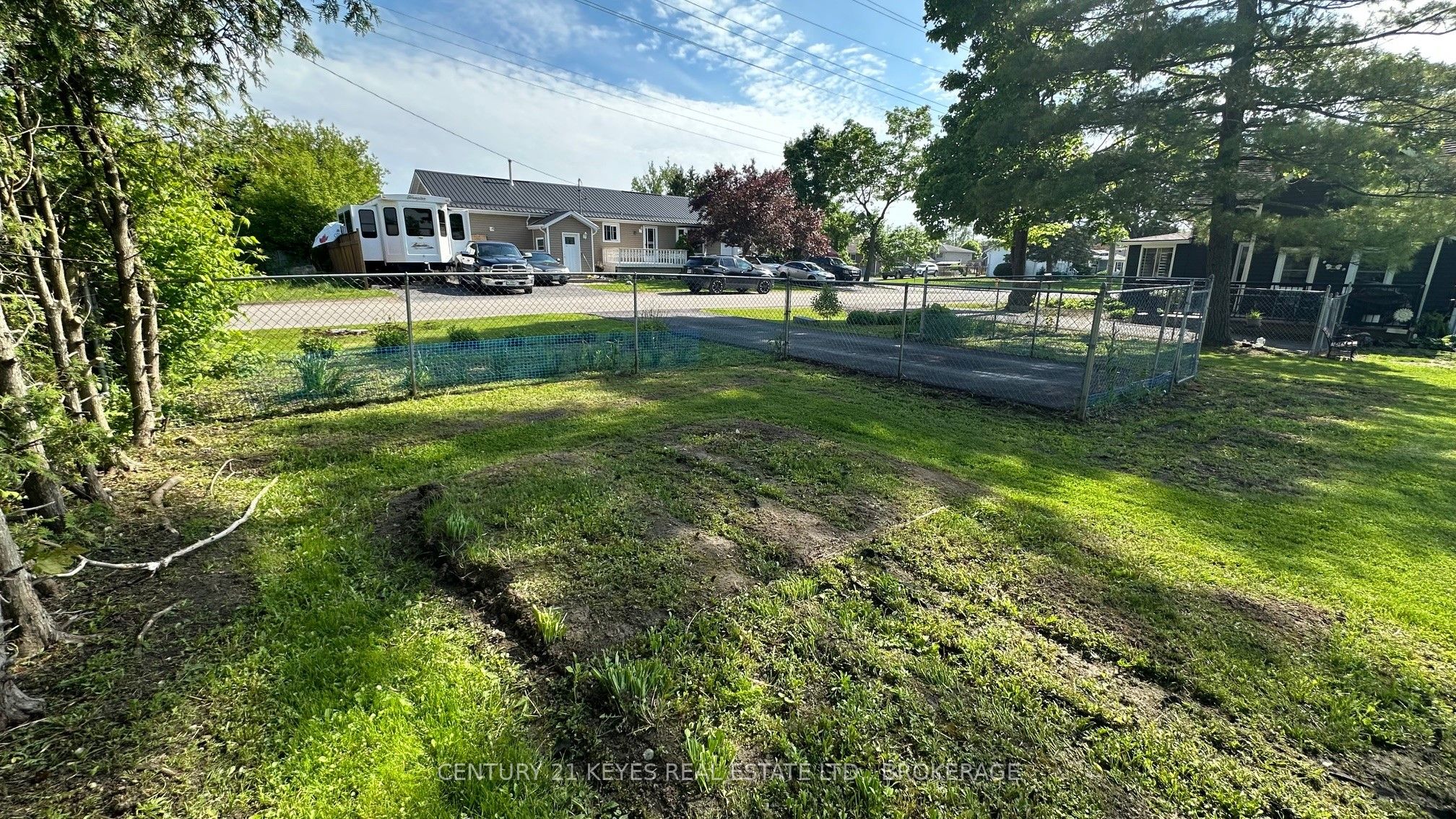 376 Second Street Property Photo 6