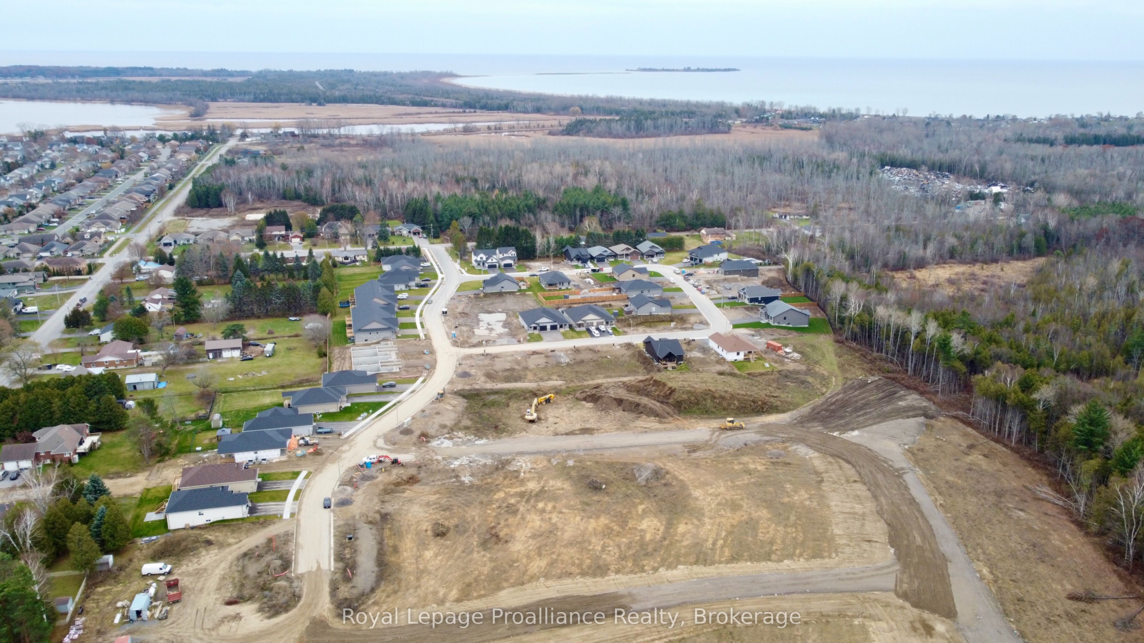 50 Mackenzie John Crescent Property Photo 22