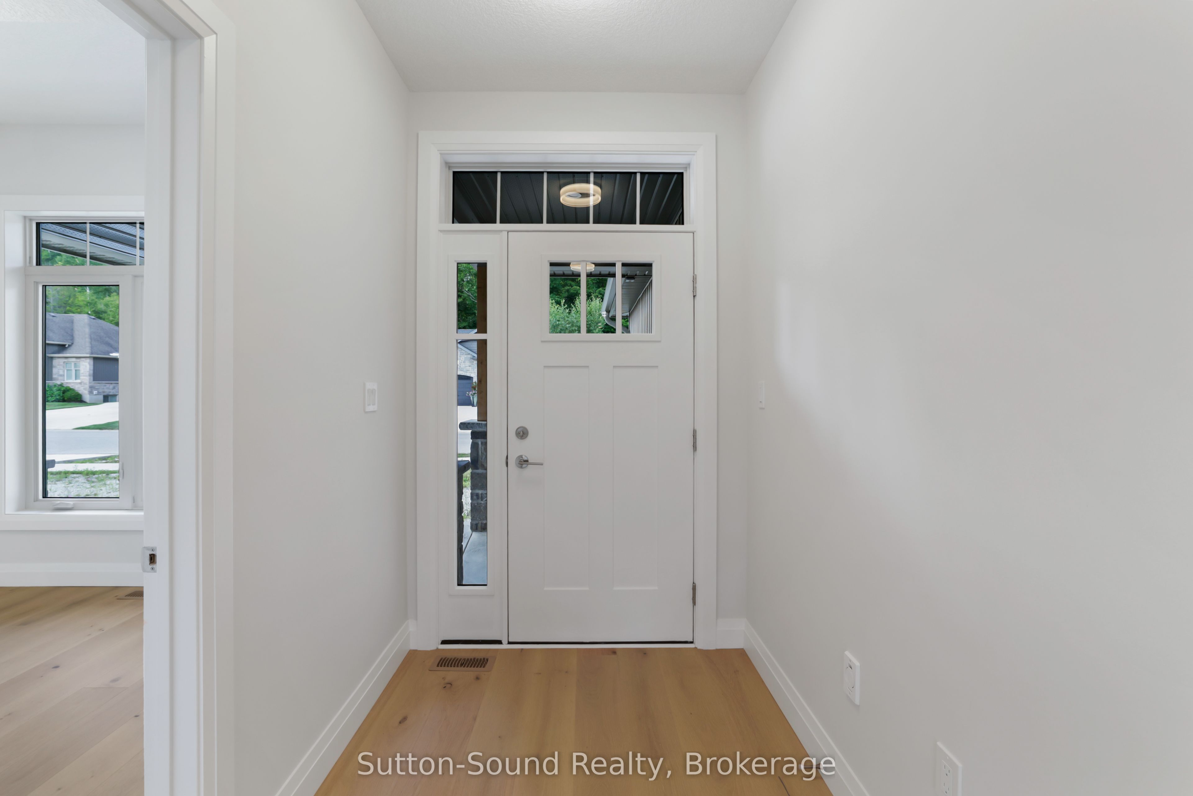 401 6th Avenue W Property Photo 12