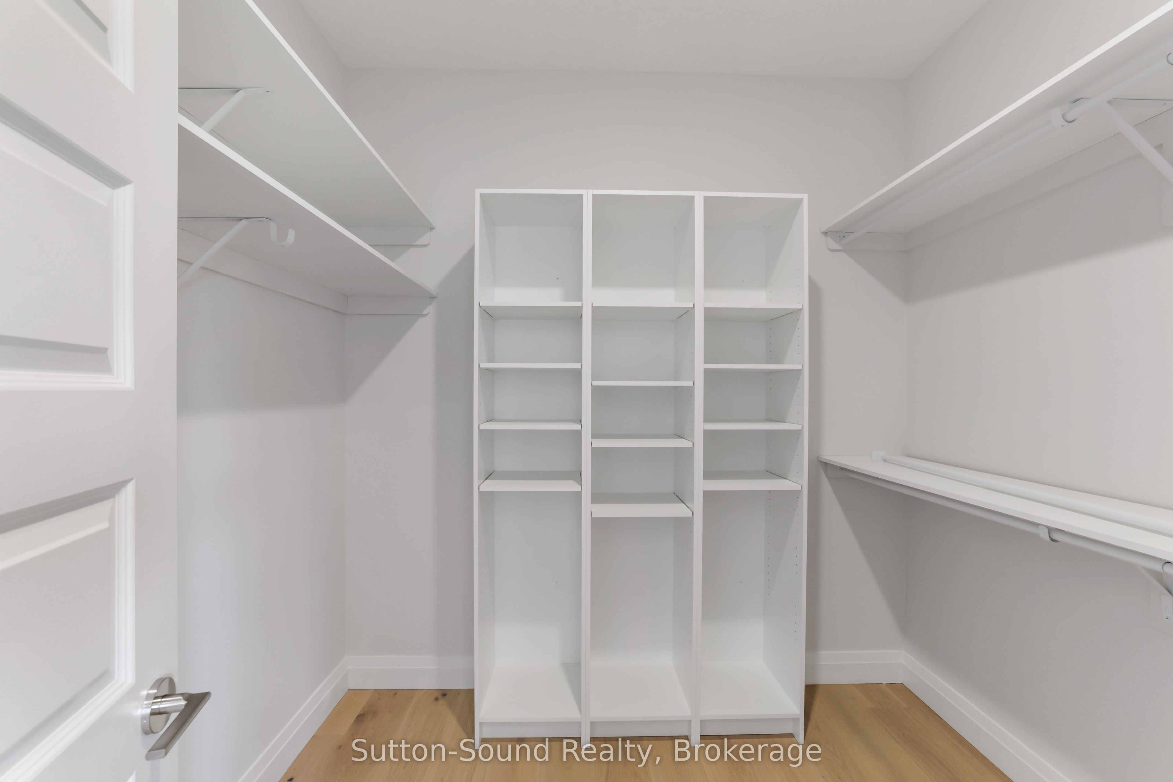 401 6th Avenue W Property Photo 26