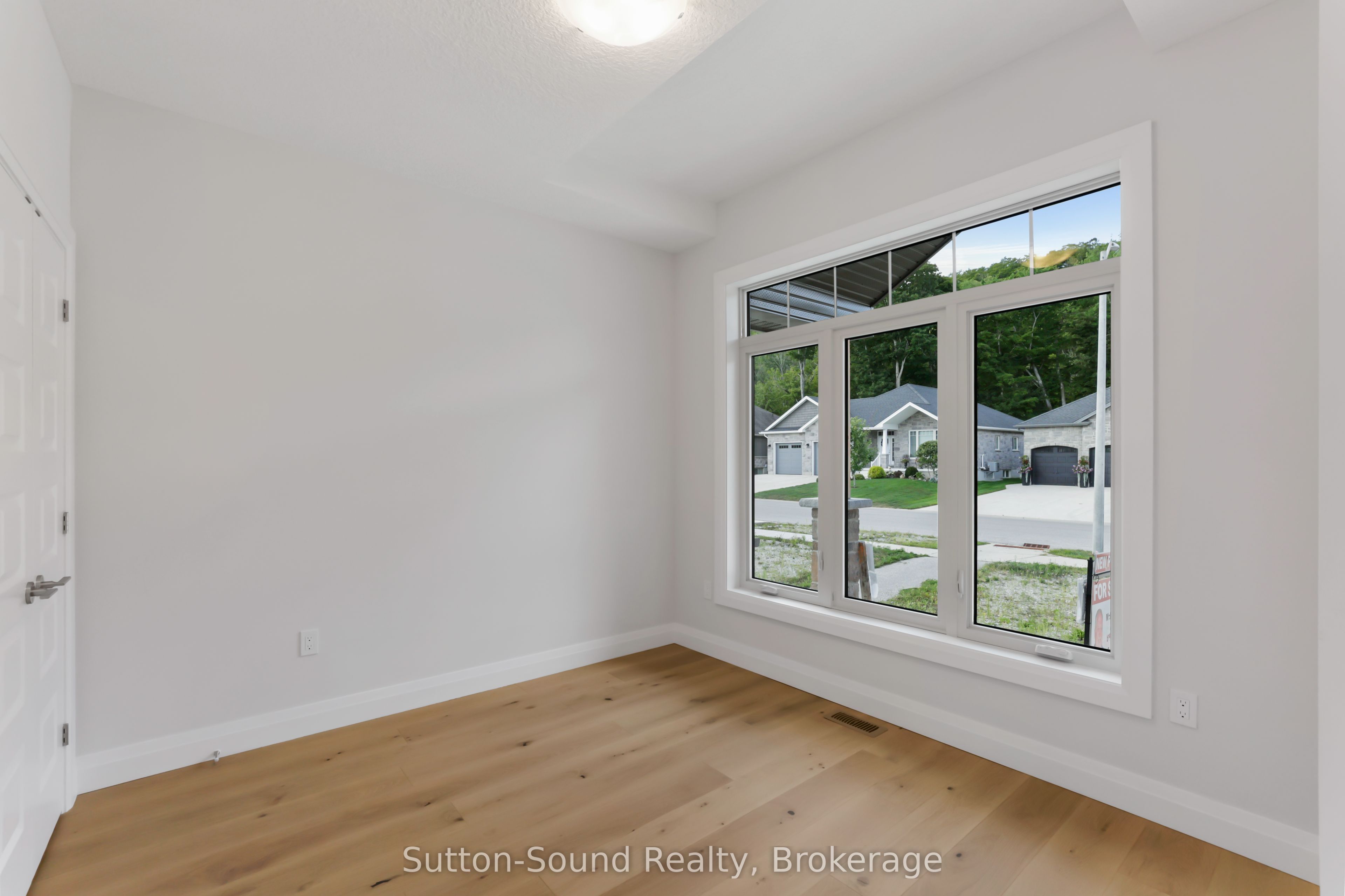 401 6th Avenue W Property Photo 27