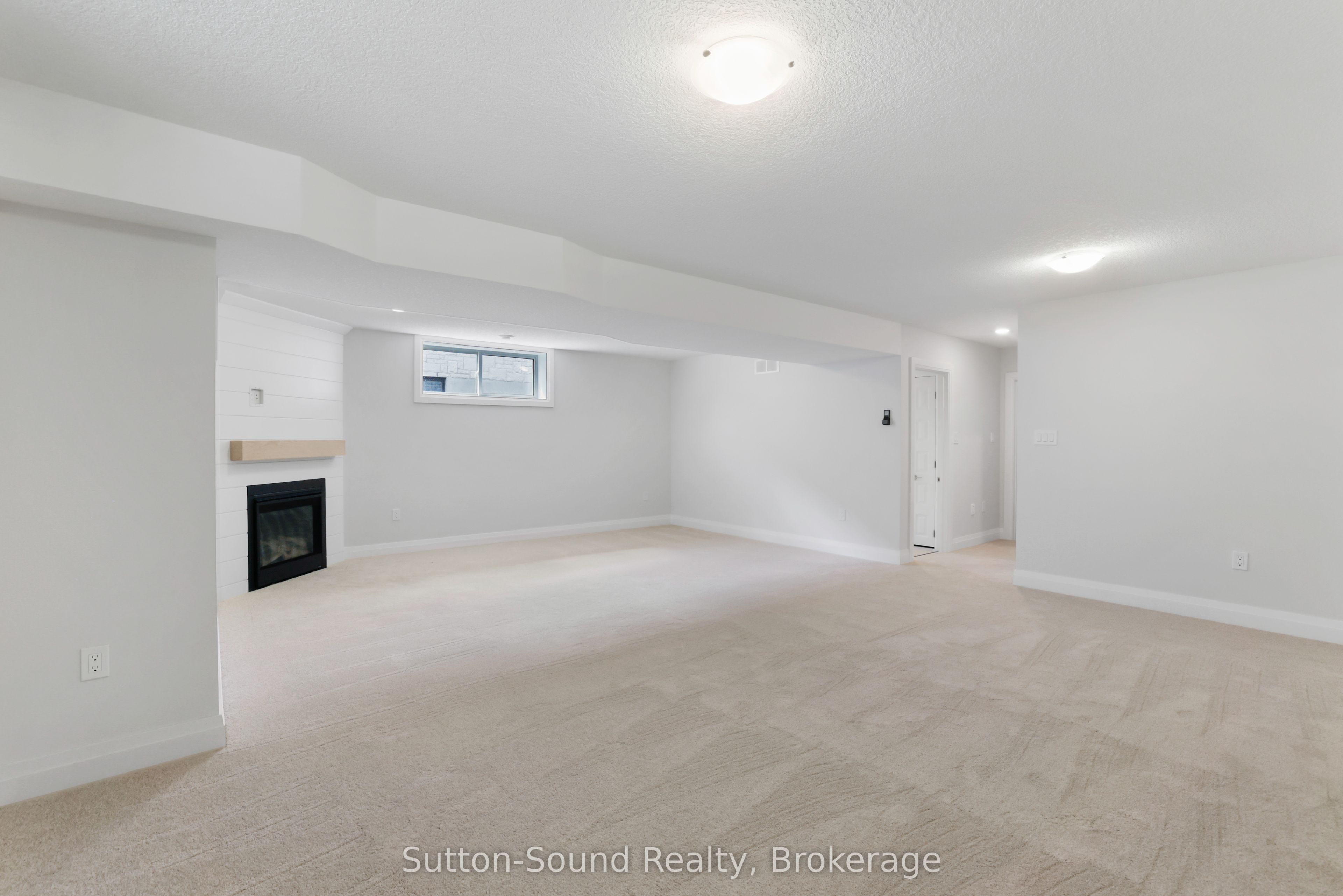 401 6th Avenue W Property Photo 33