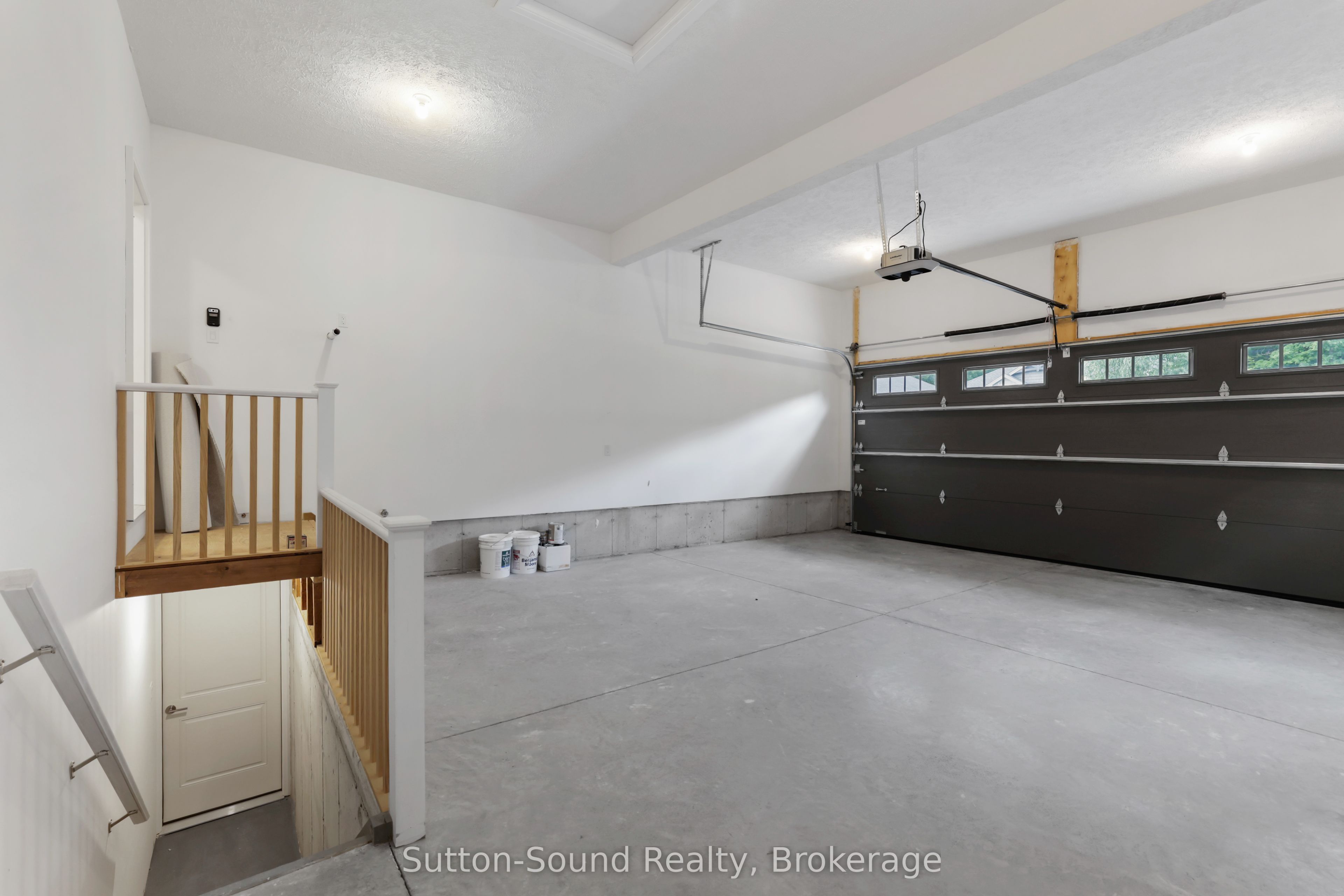 401 6th Avenue W Property Photo 44