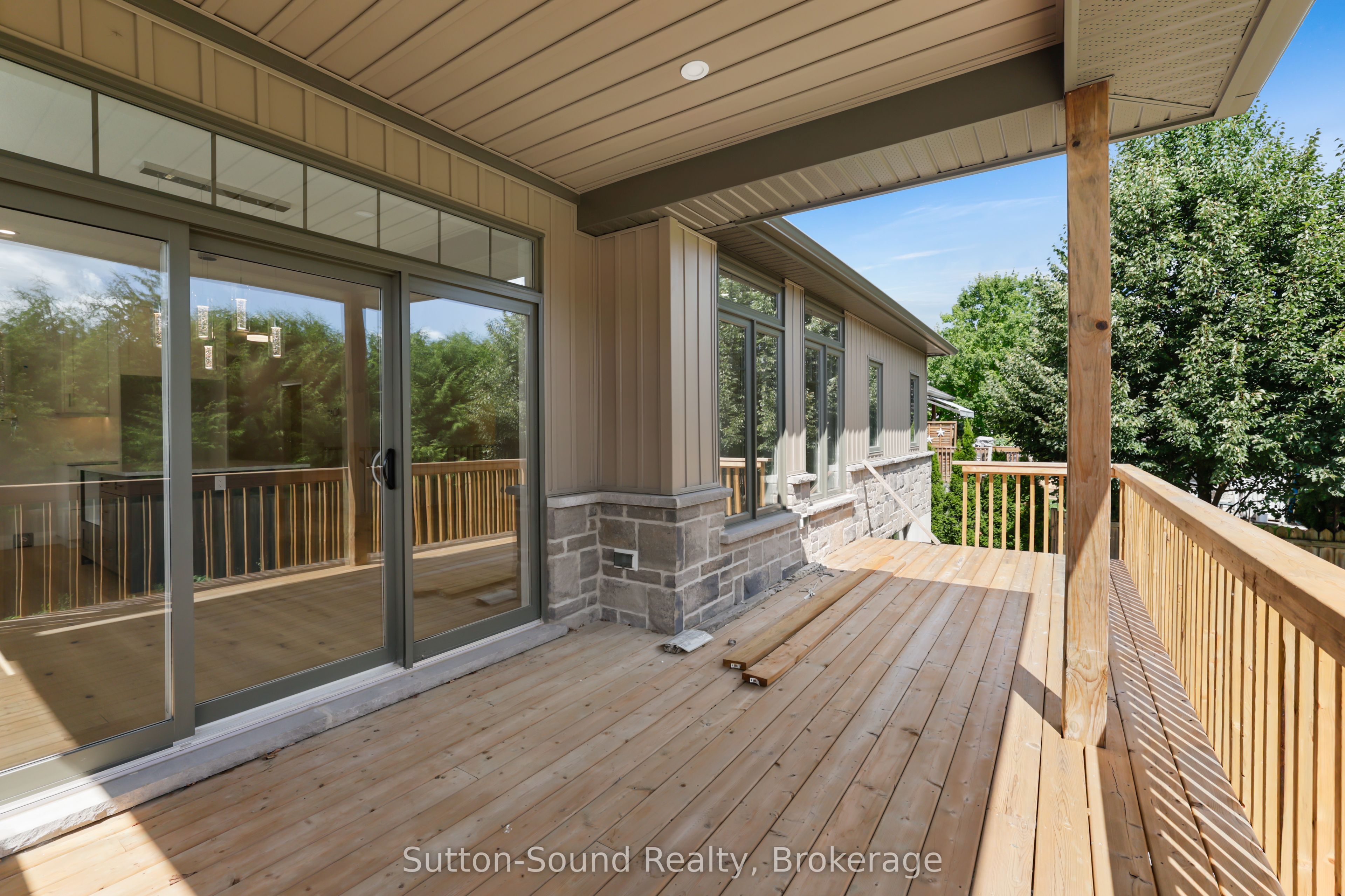 401 6th Avenue W Property Photo 46