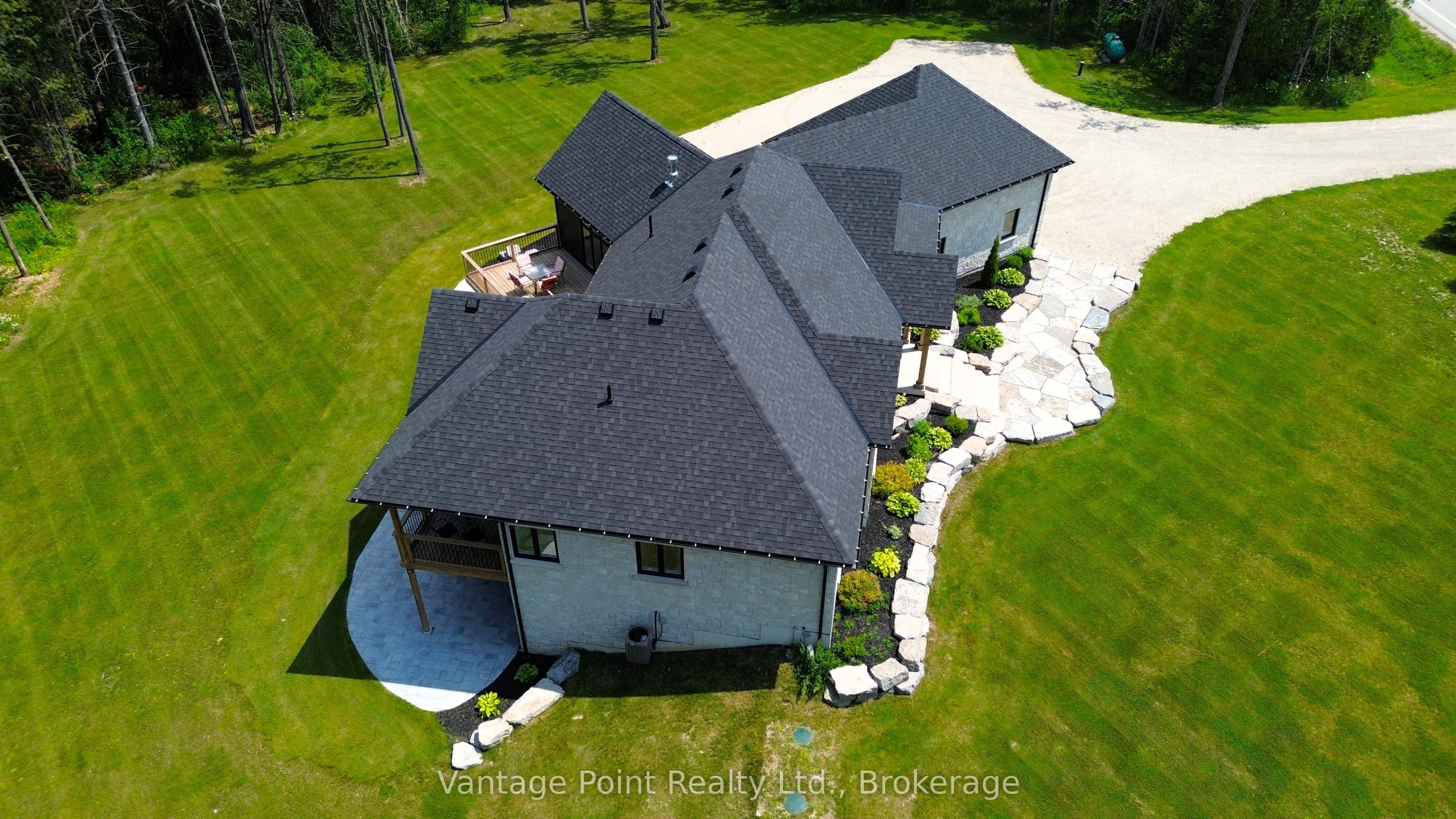 249311 Grey 9 Road Property Photo 2