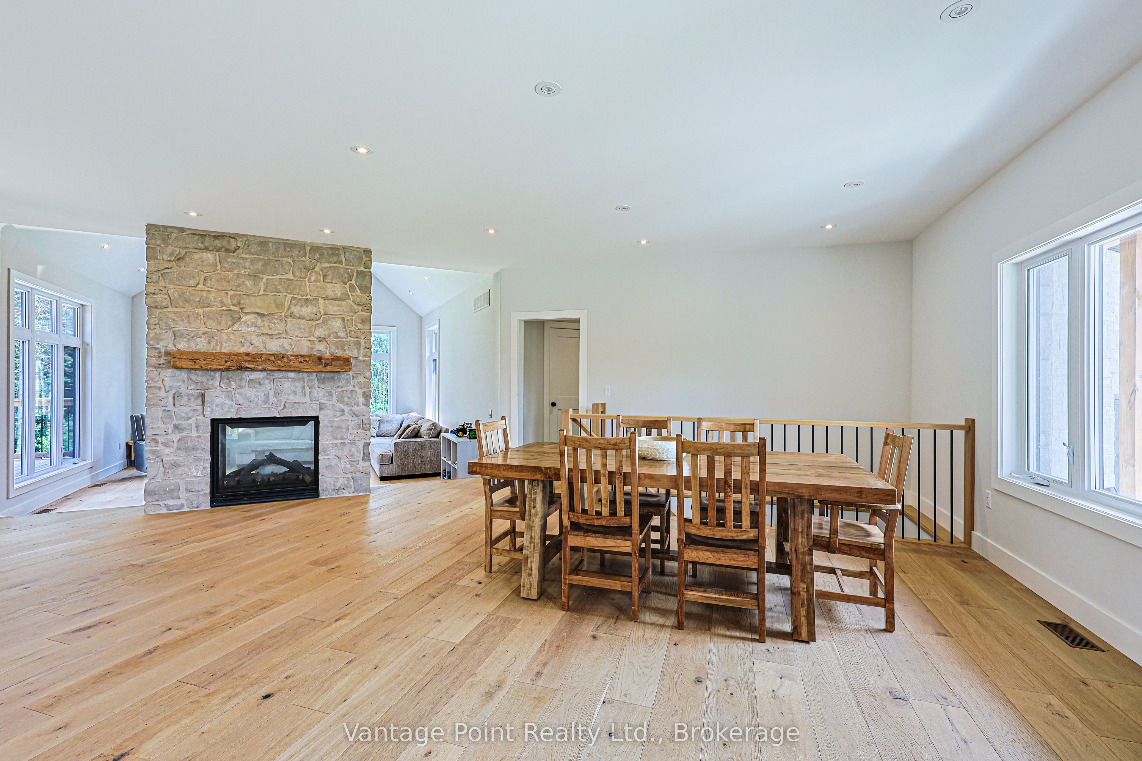 249311 Grey 9 Road Property Photo 14