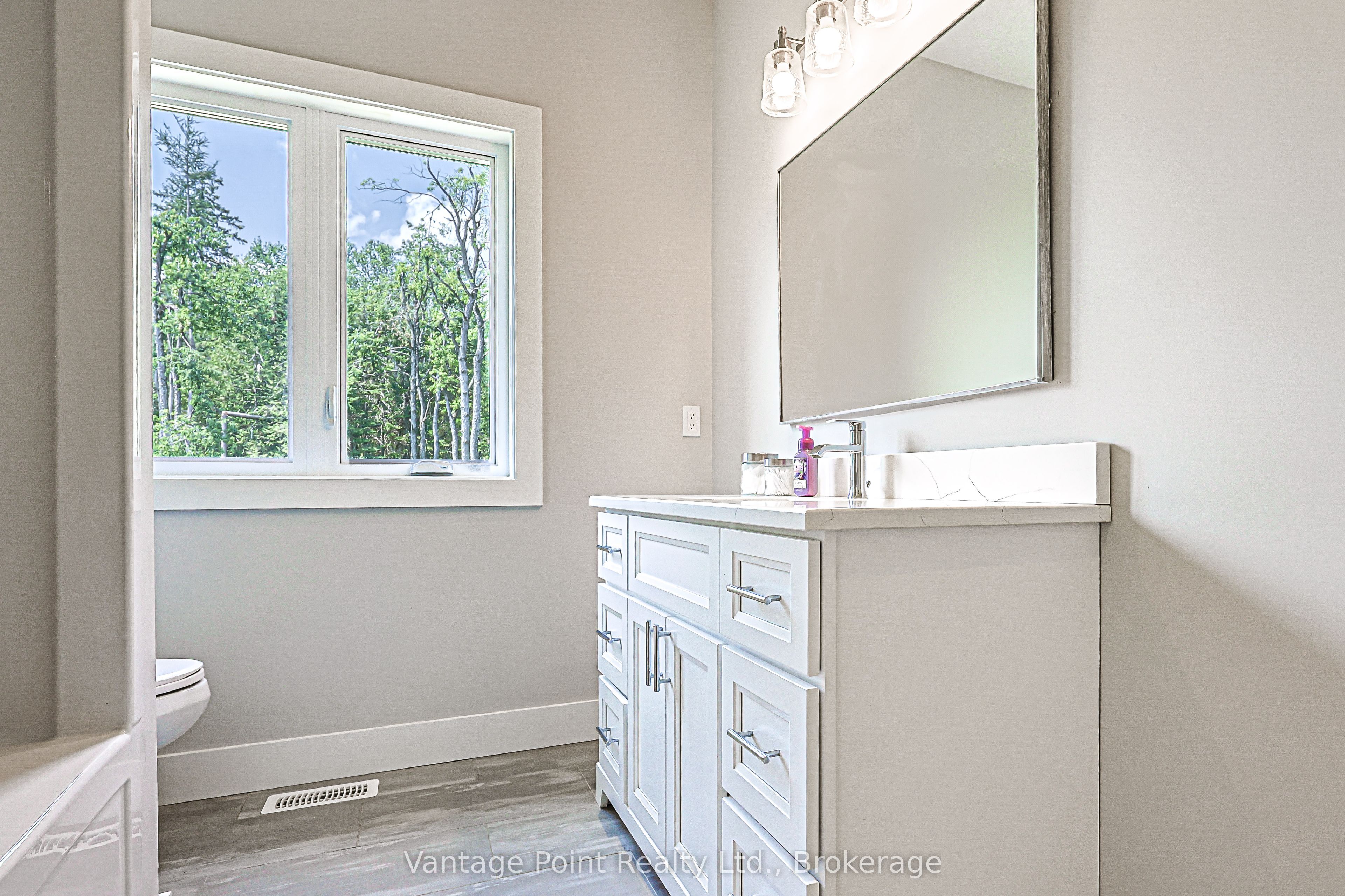 249311 Grey 9 Road Property Photo 40