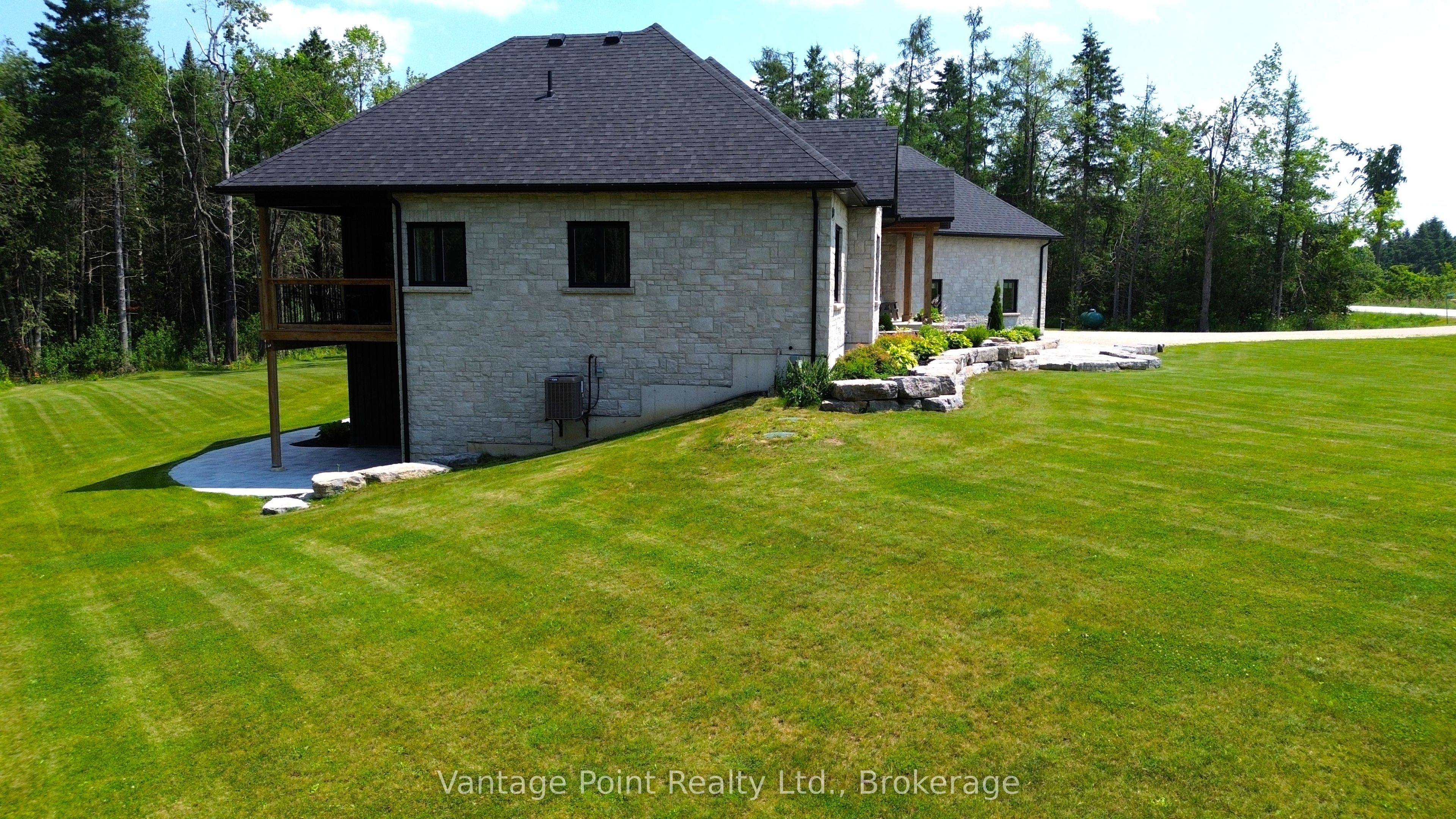 249311 Grey 9 Road Property Photo 42