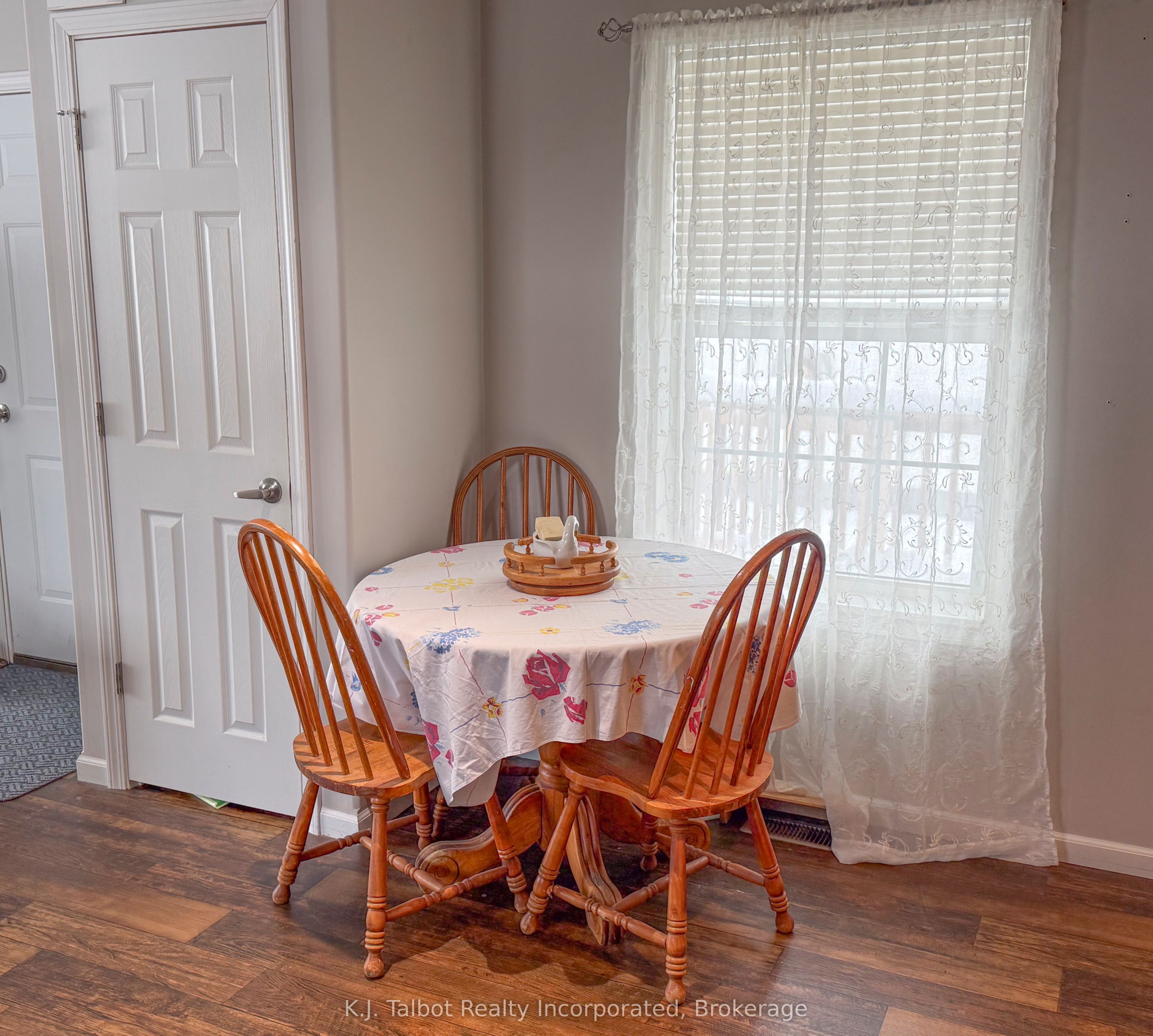 13 Sutton Drive Property Photo 6