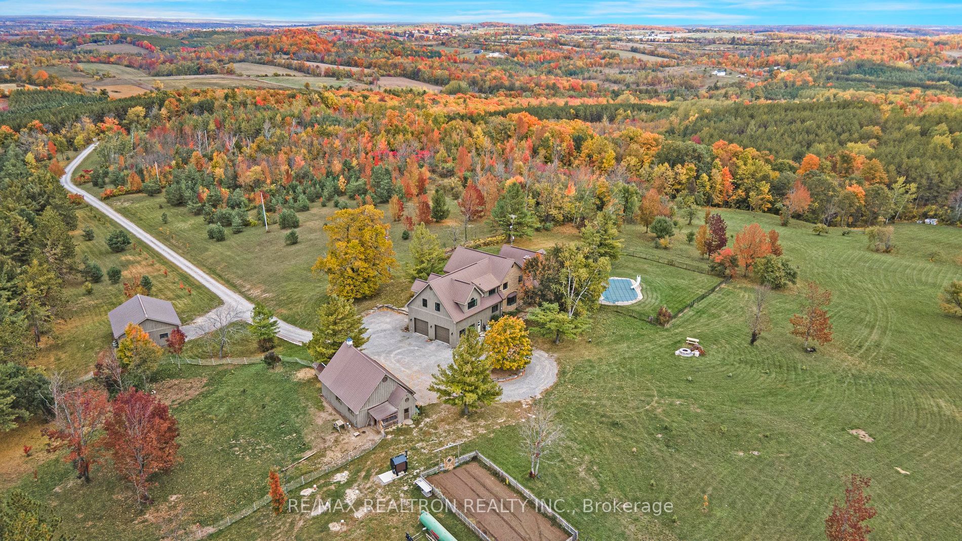 290 Bland Line Property Photo 49