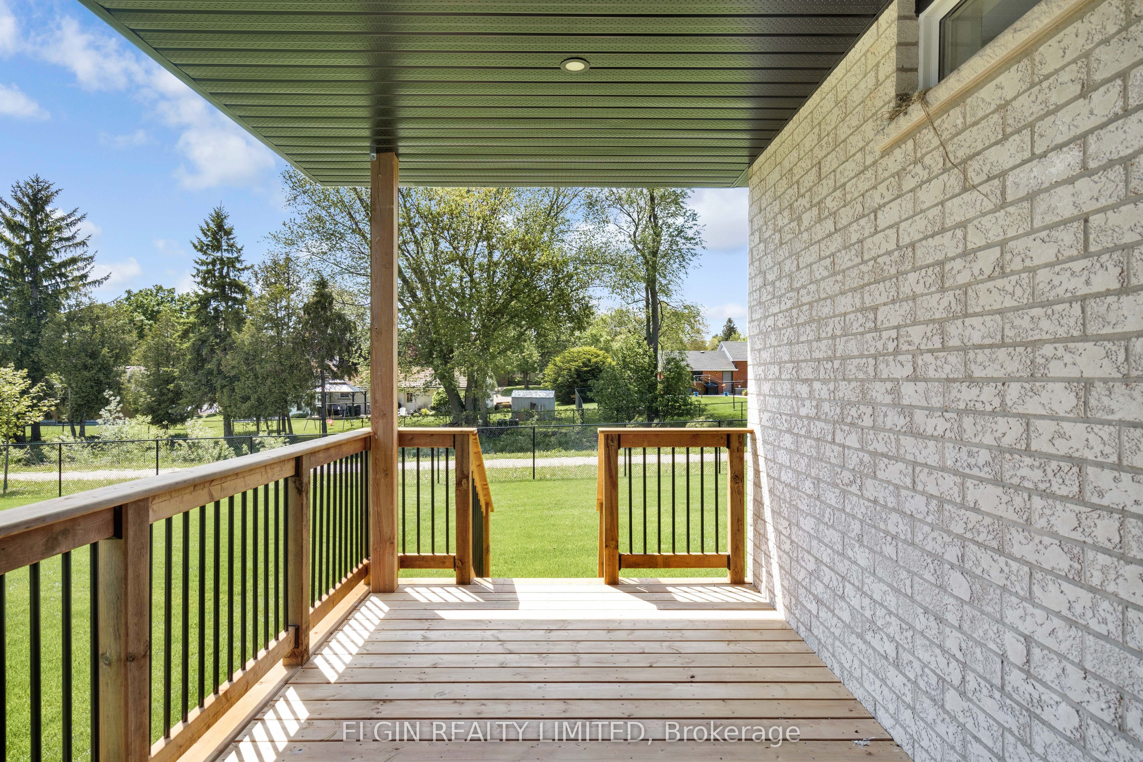 45 Lark Street Property Photo 4