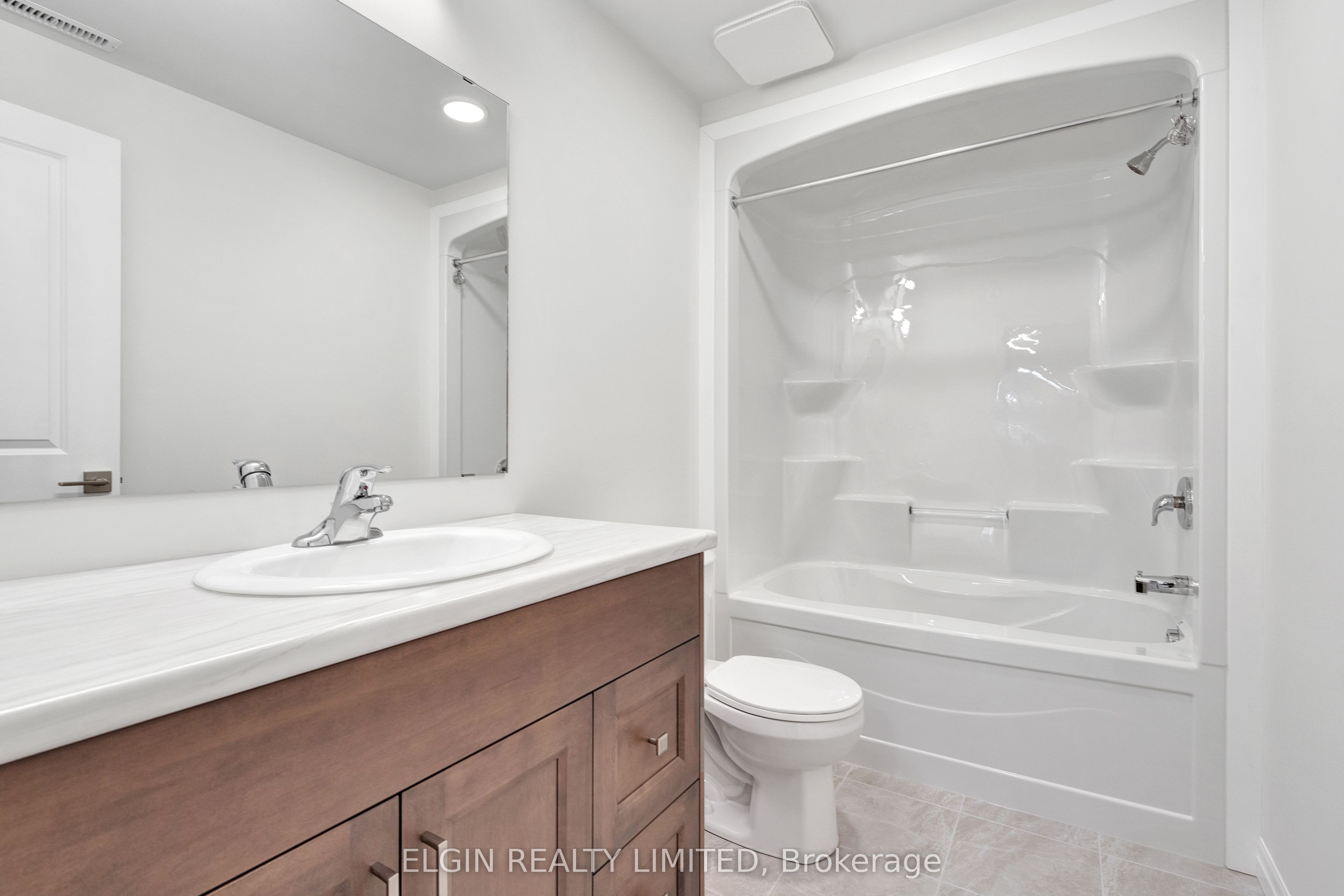 45 Lark Street Property Photo 37