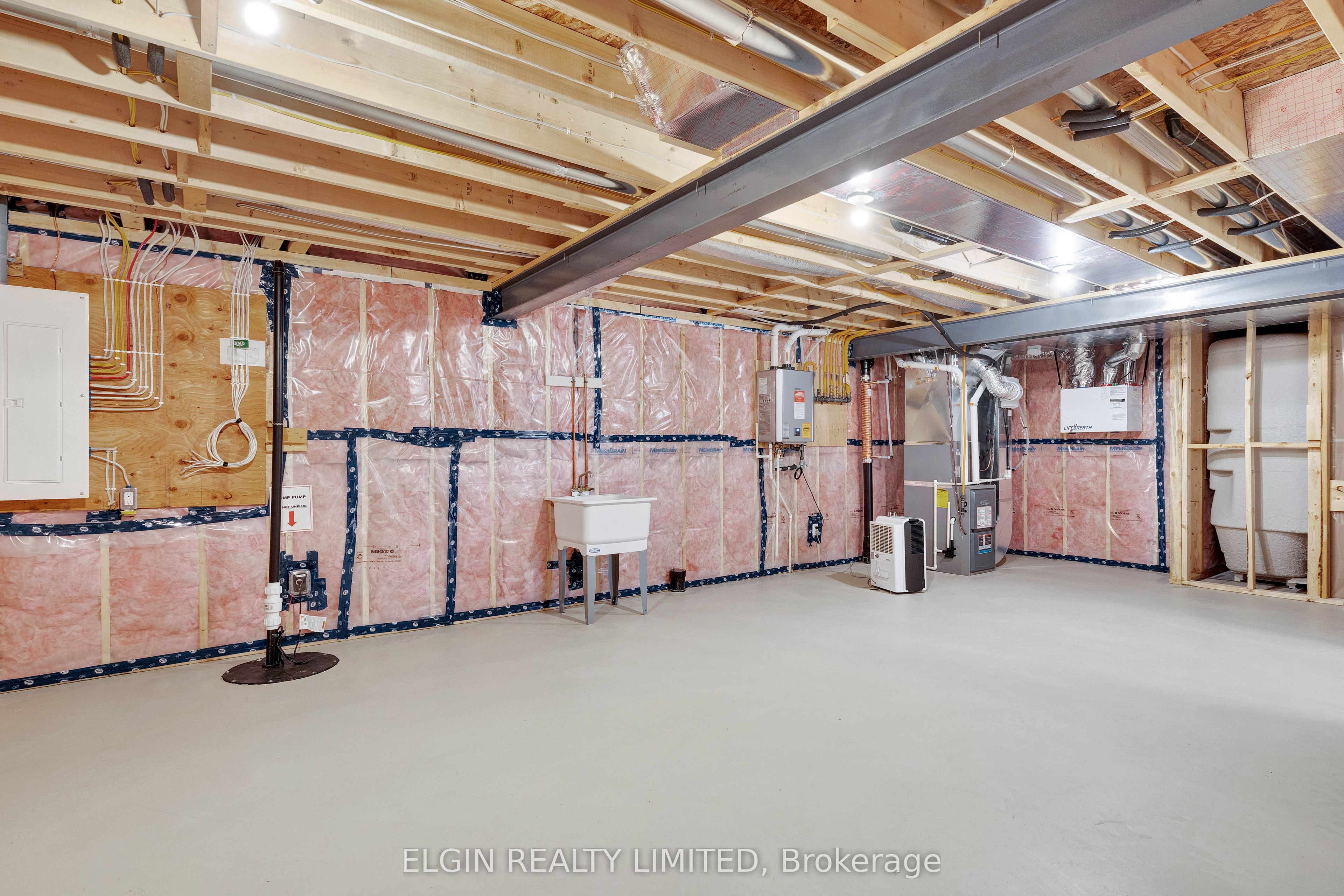 45 Lark Street Property Photo 39