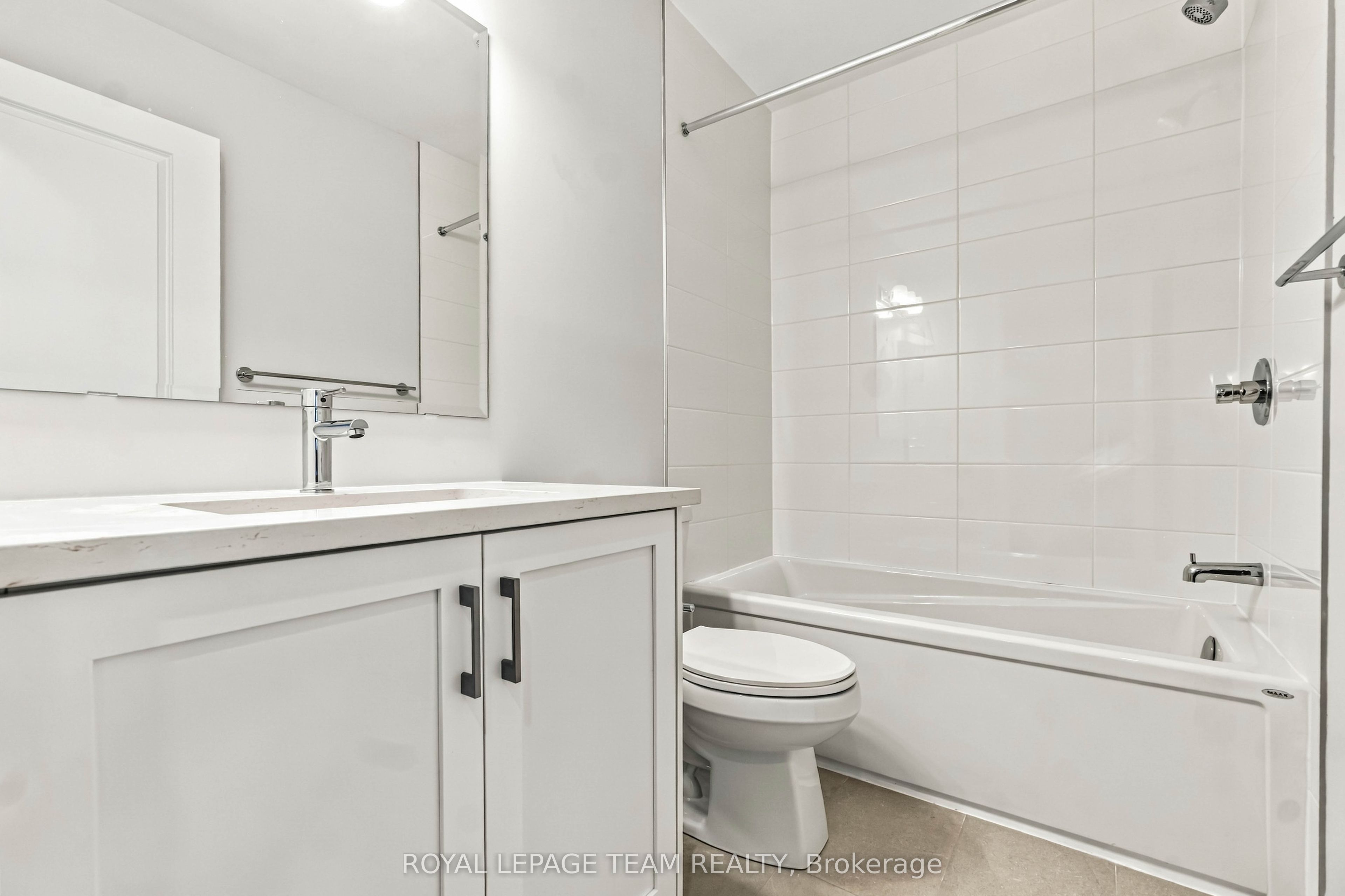 845 Fairline Row Property Photo 29