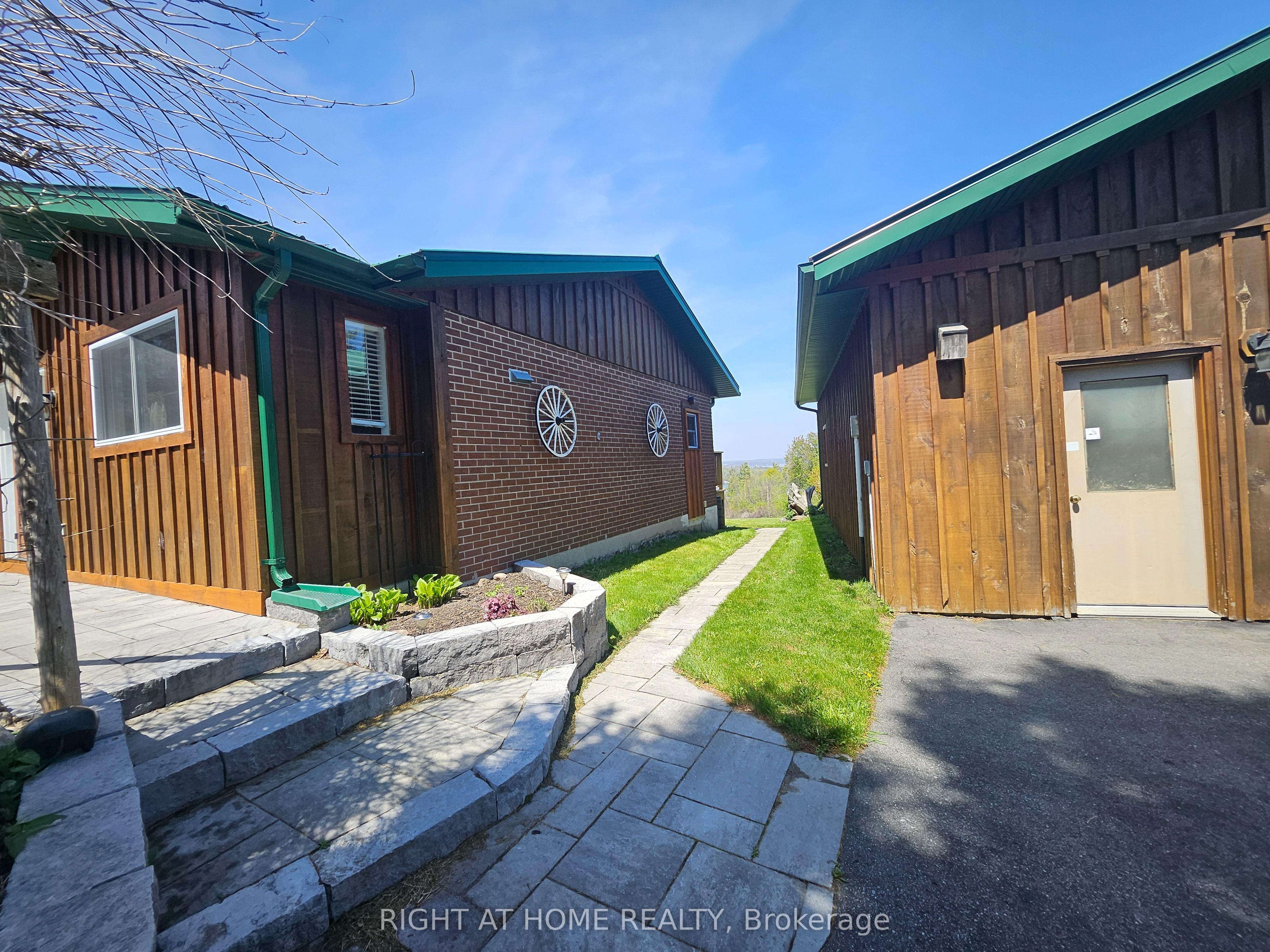152 Grandview Drive Property Photo 8