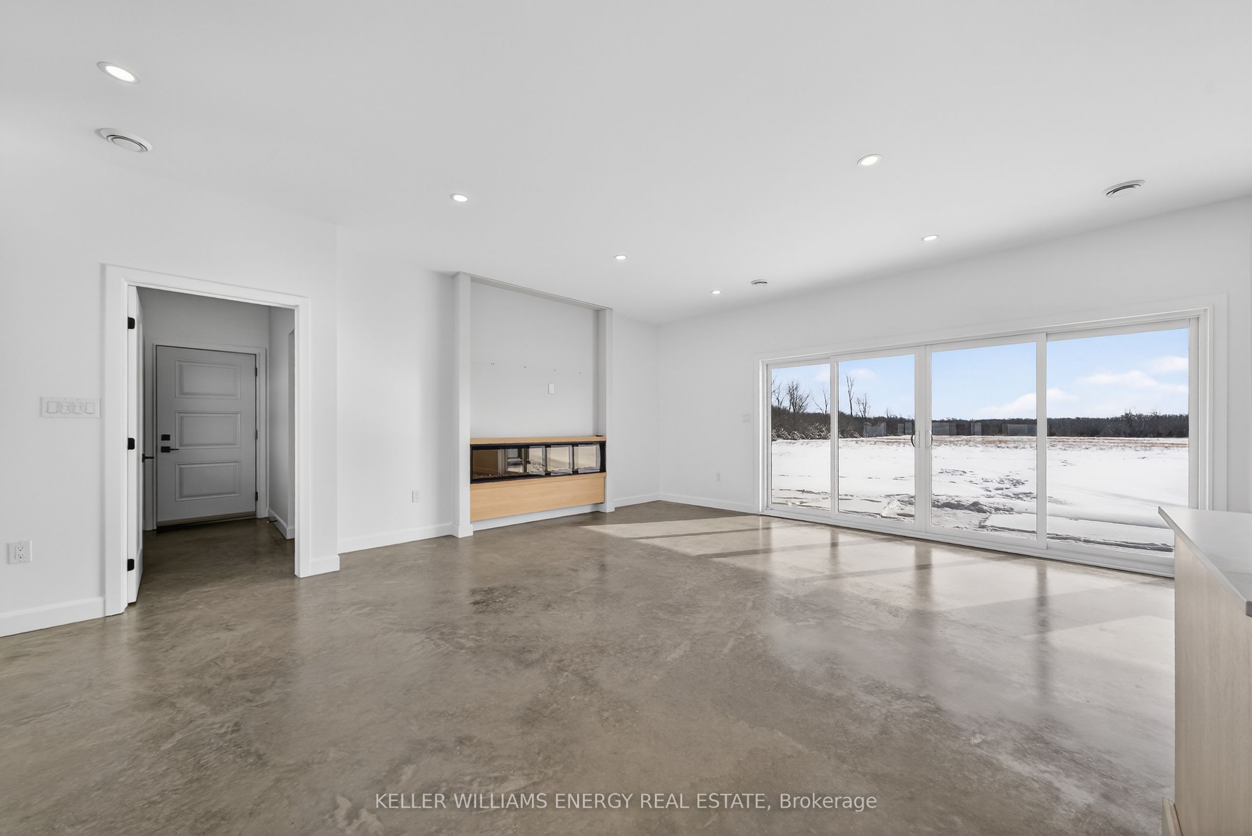293 Kelly Road Property Photo 6