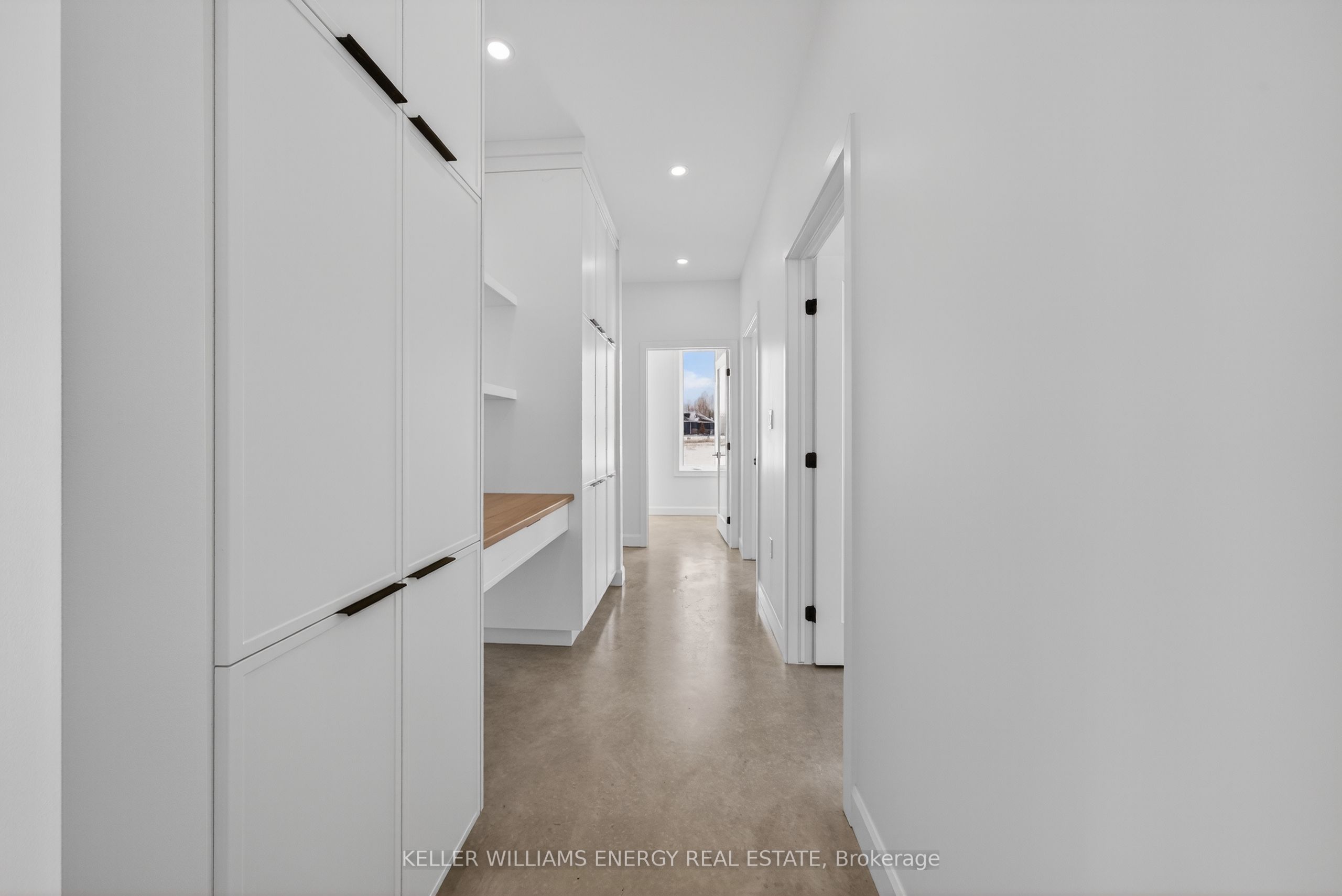 293 Kelly Road Property Photo 30