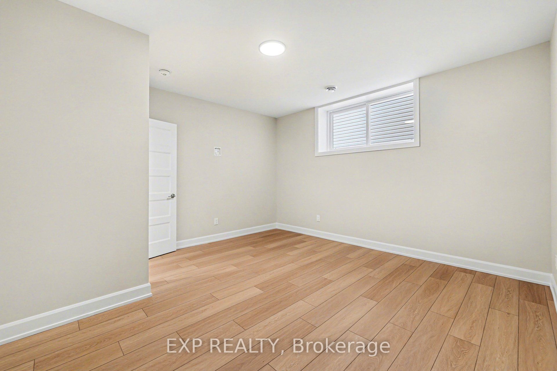 448 Falcon Lane B Property Photo 19