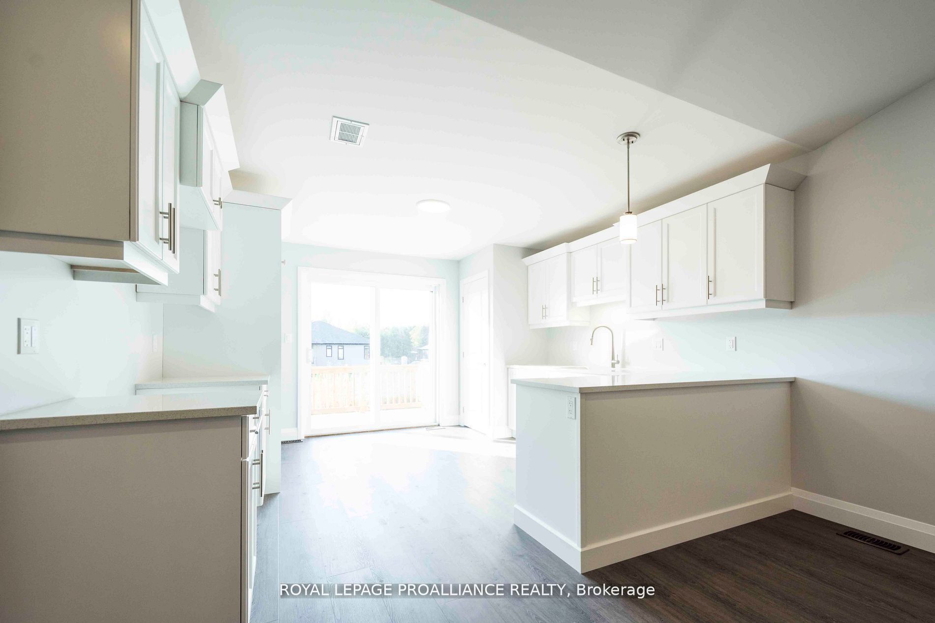 42 Mackenzie John Crescent Property Photo 6