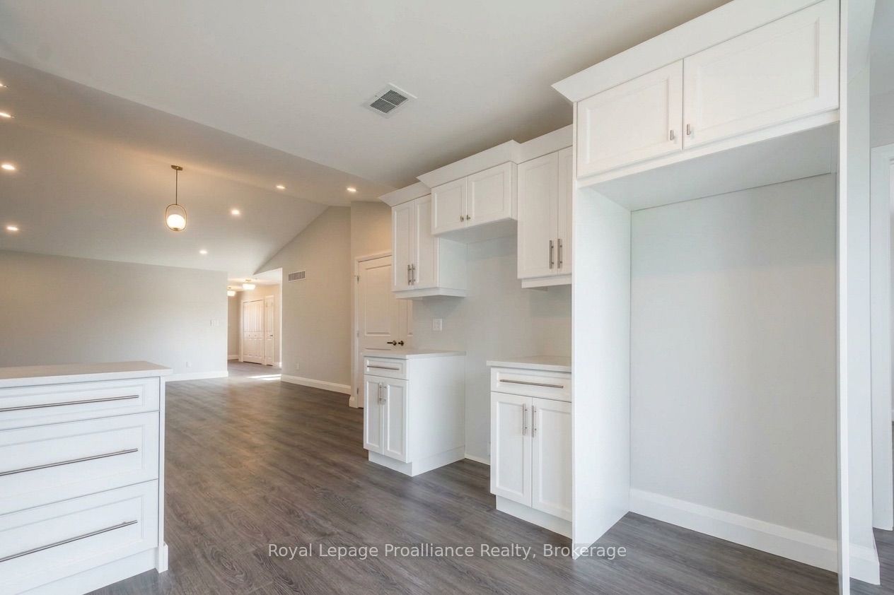 42 Mackenzie John Crescent Property Photo 12