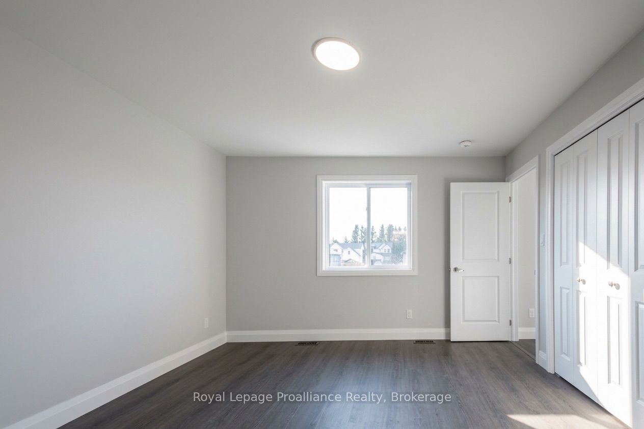 42 Mackenzie John Crescent Property Photo 14