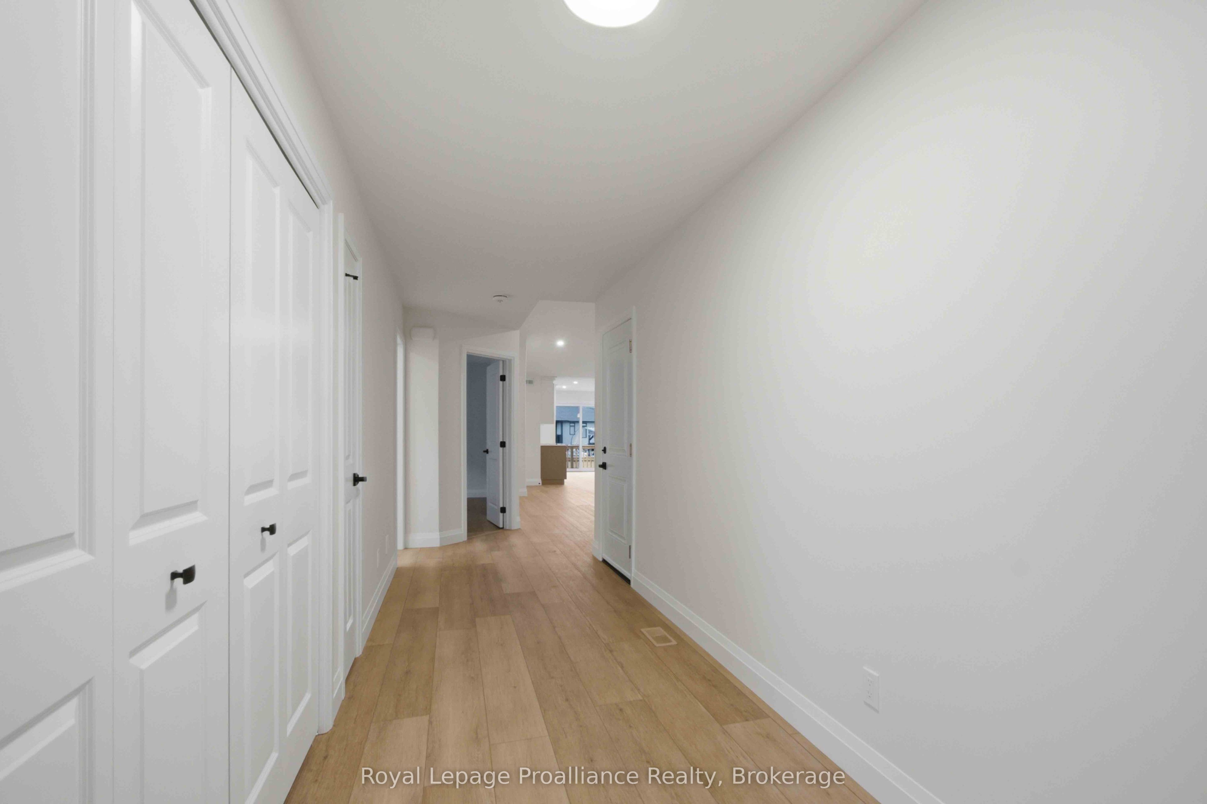 48 Mackenzie John Crescent Property Photo 3