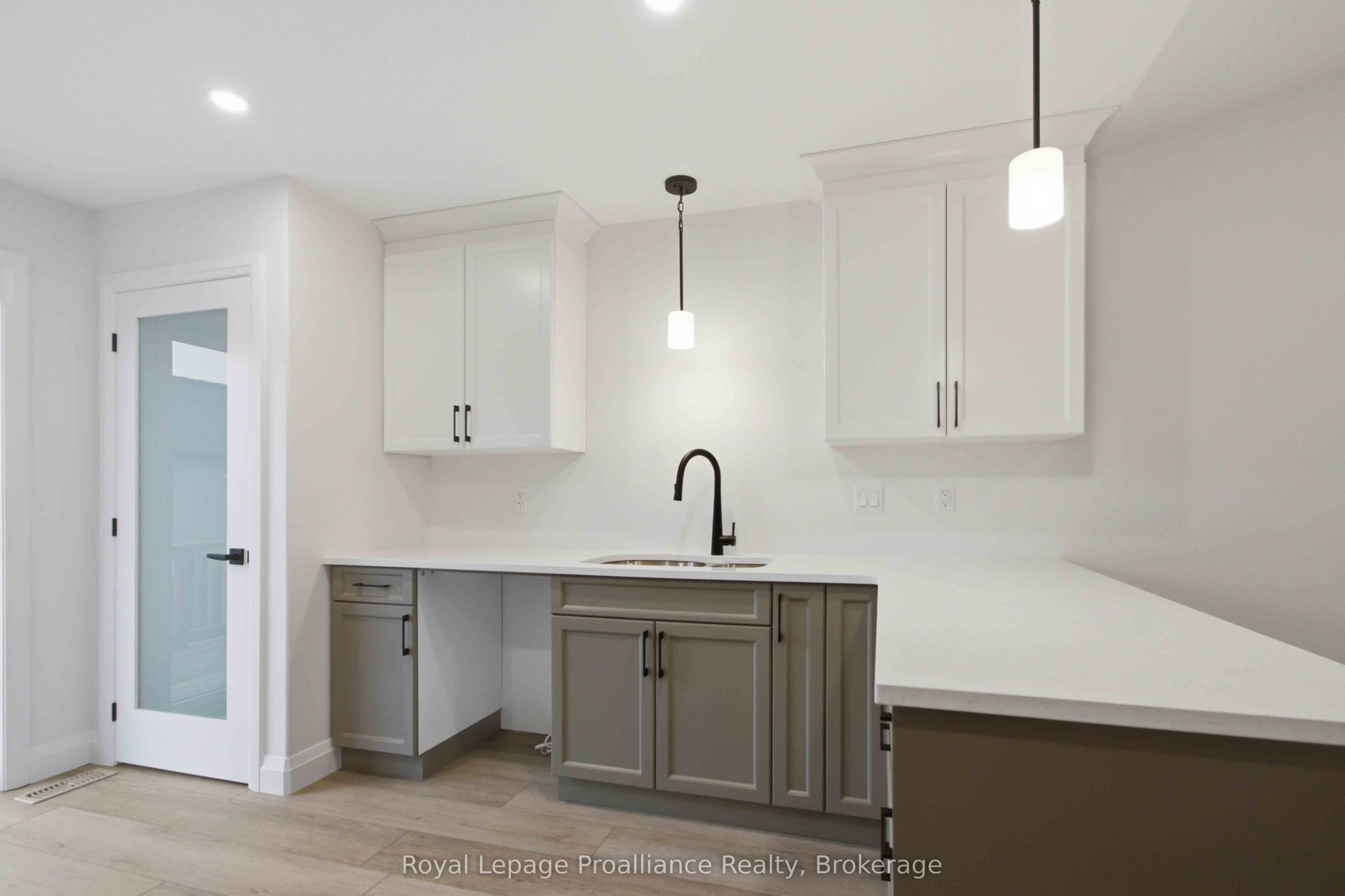 48 Mackenzie John Crescent Property Photo 8
