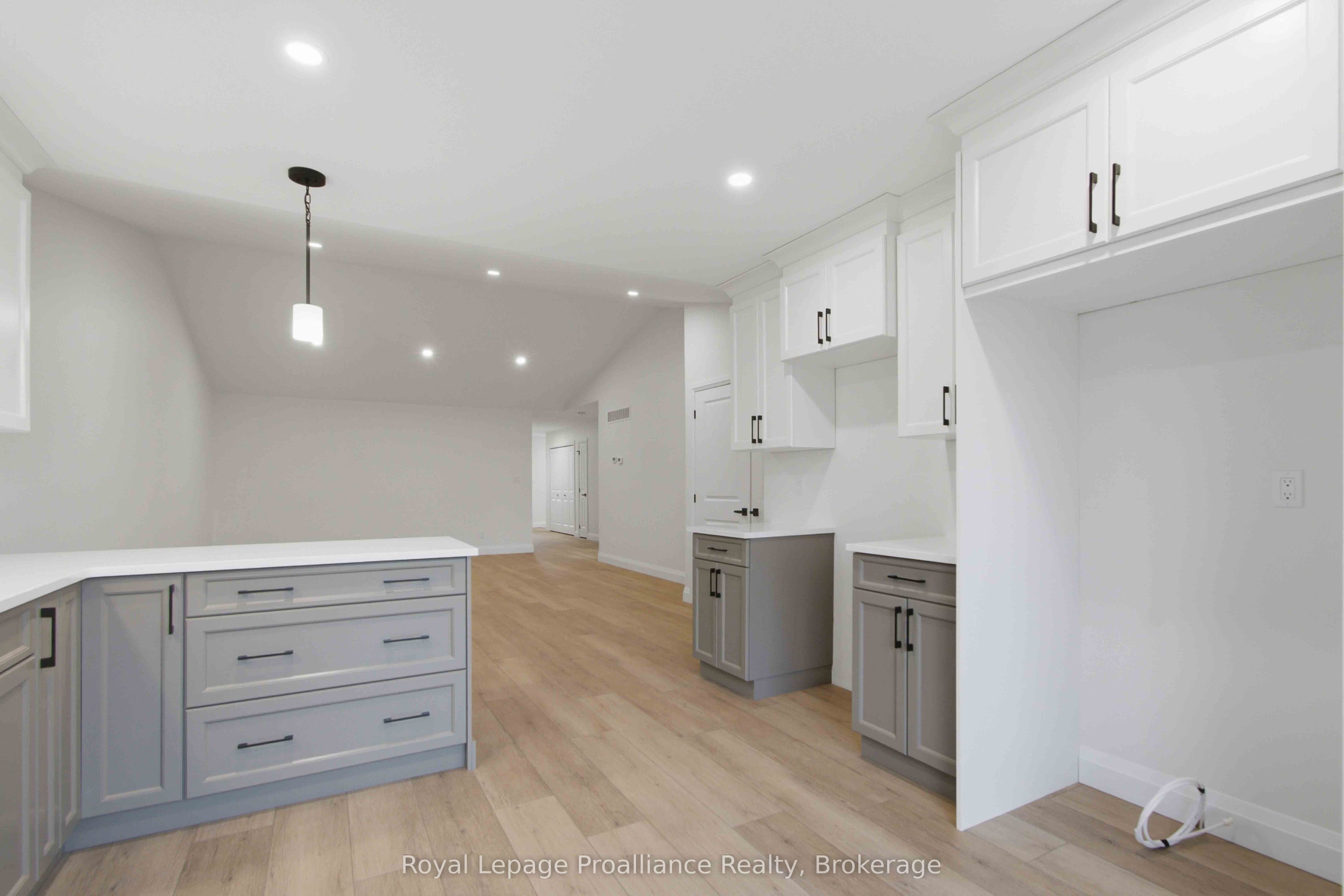 48 Mackenzie John Crescent Property Photo 9
