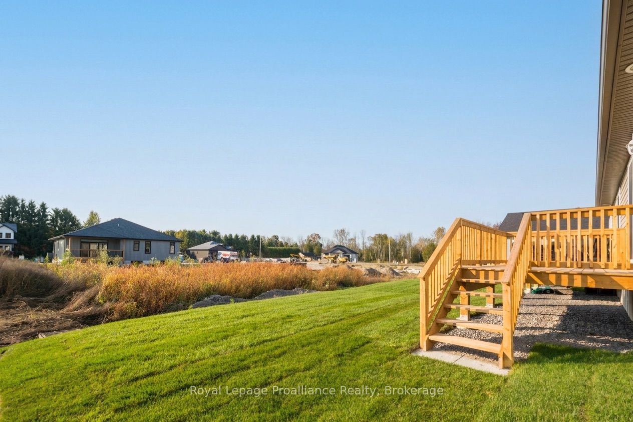 48 Mackenzie John Crescent Property Photo 19