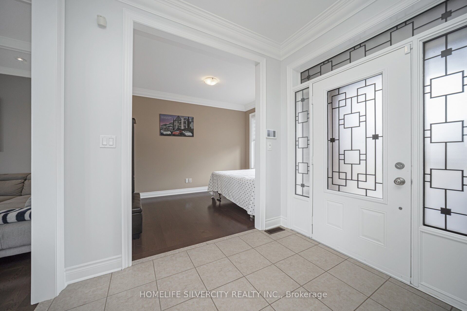 8 Mitchell Crescent Property Photo 6