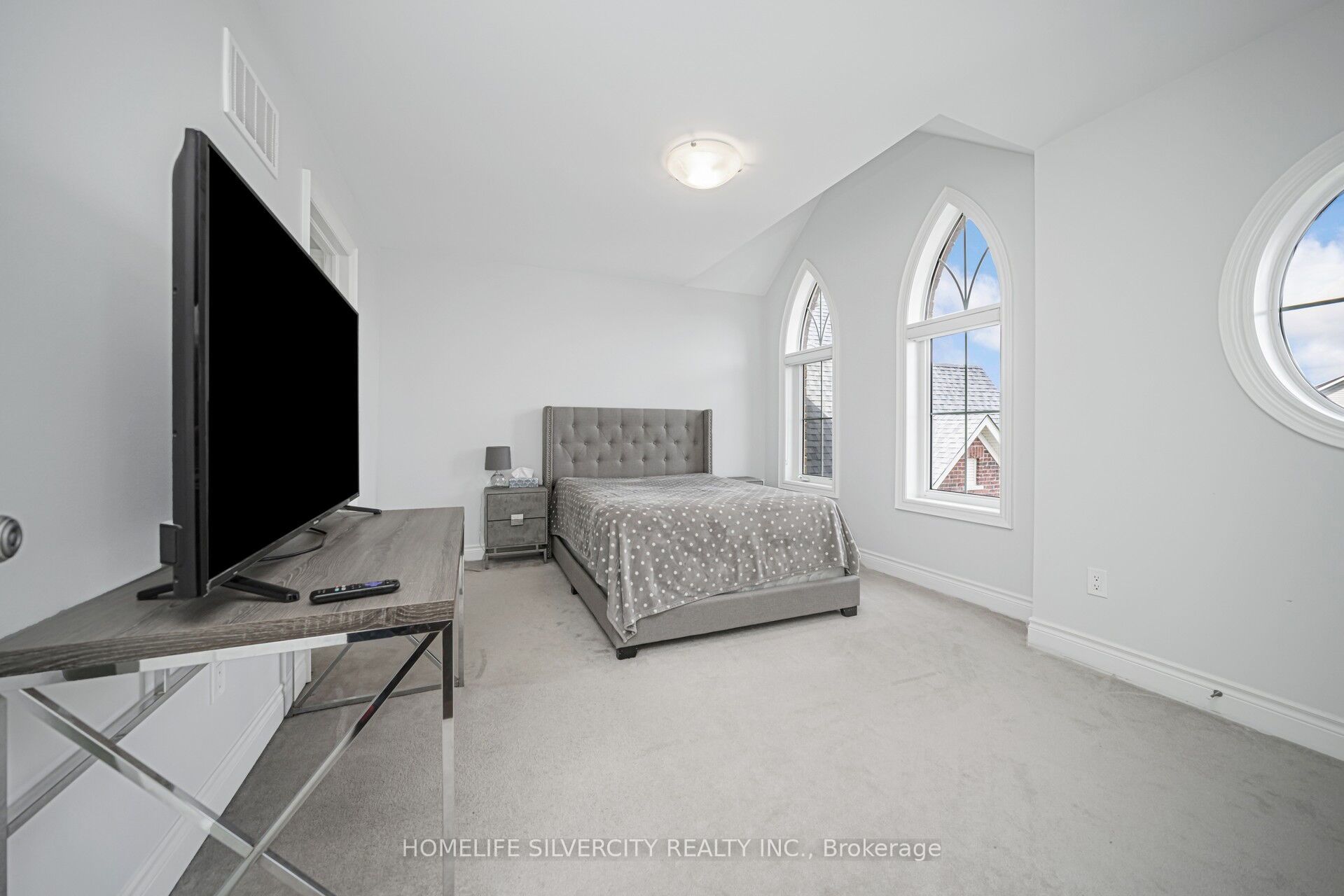 8 Mitchell Crescent Property Photo 13