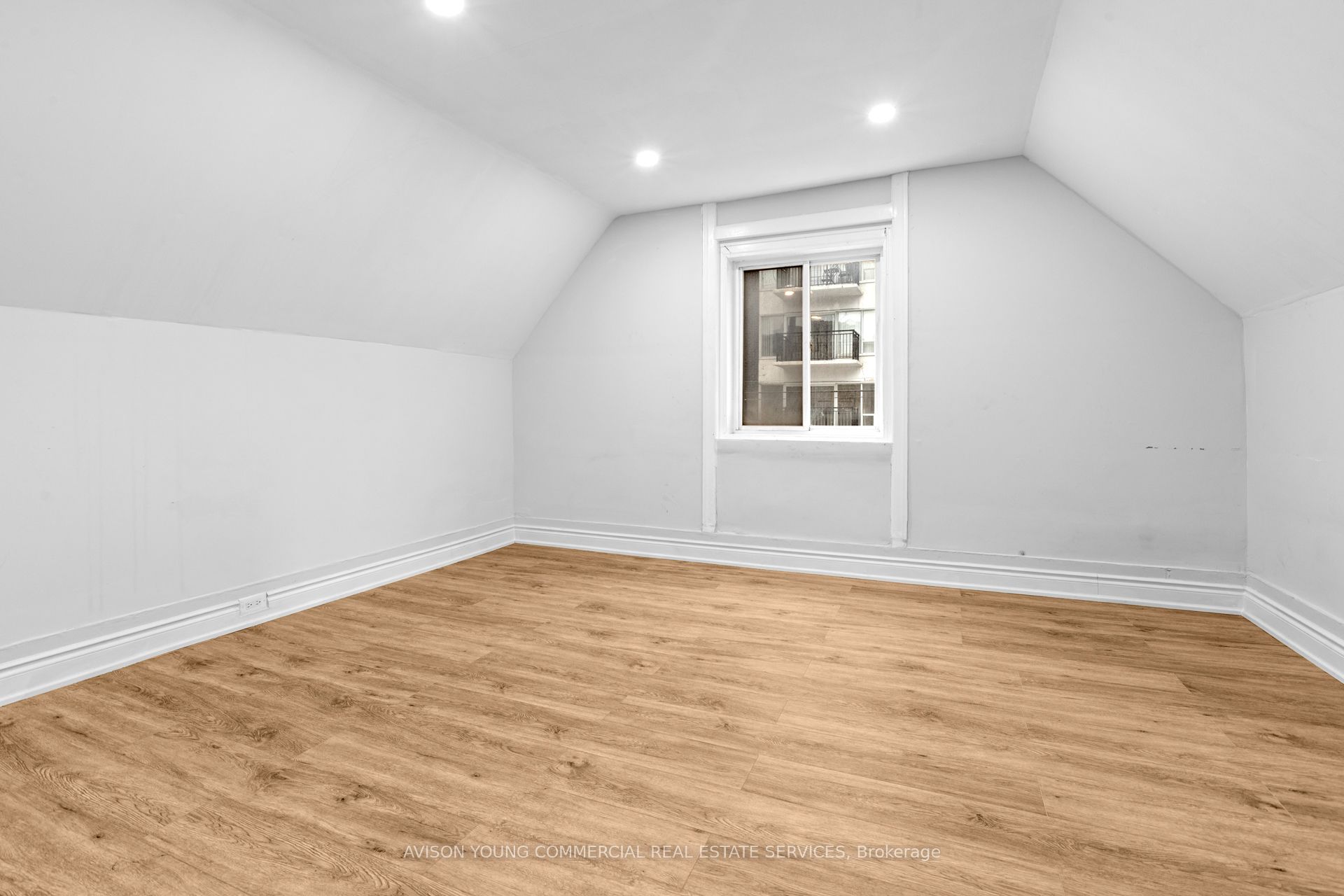 168 O'connor Street Property Photo 15