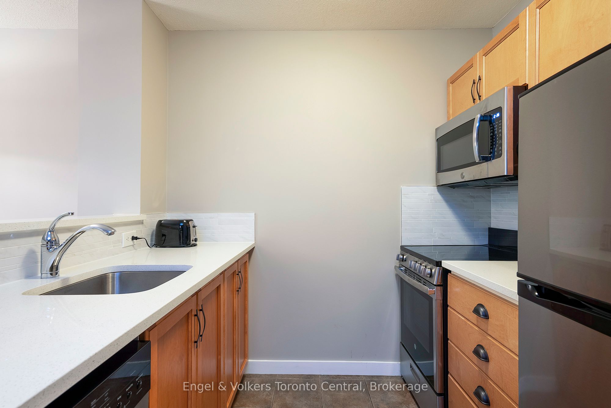 156 Jozo Weider Boulevard 241 Property Photo 18