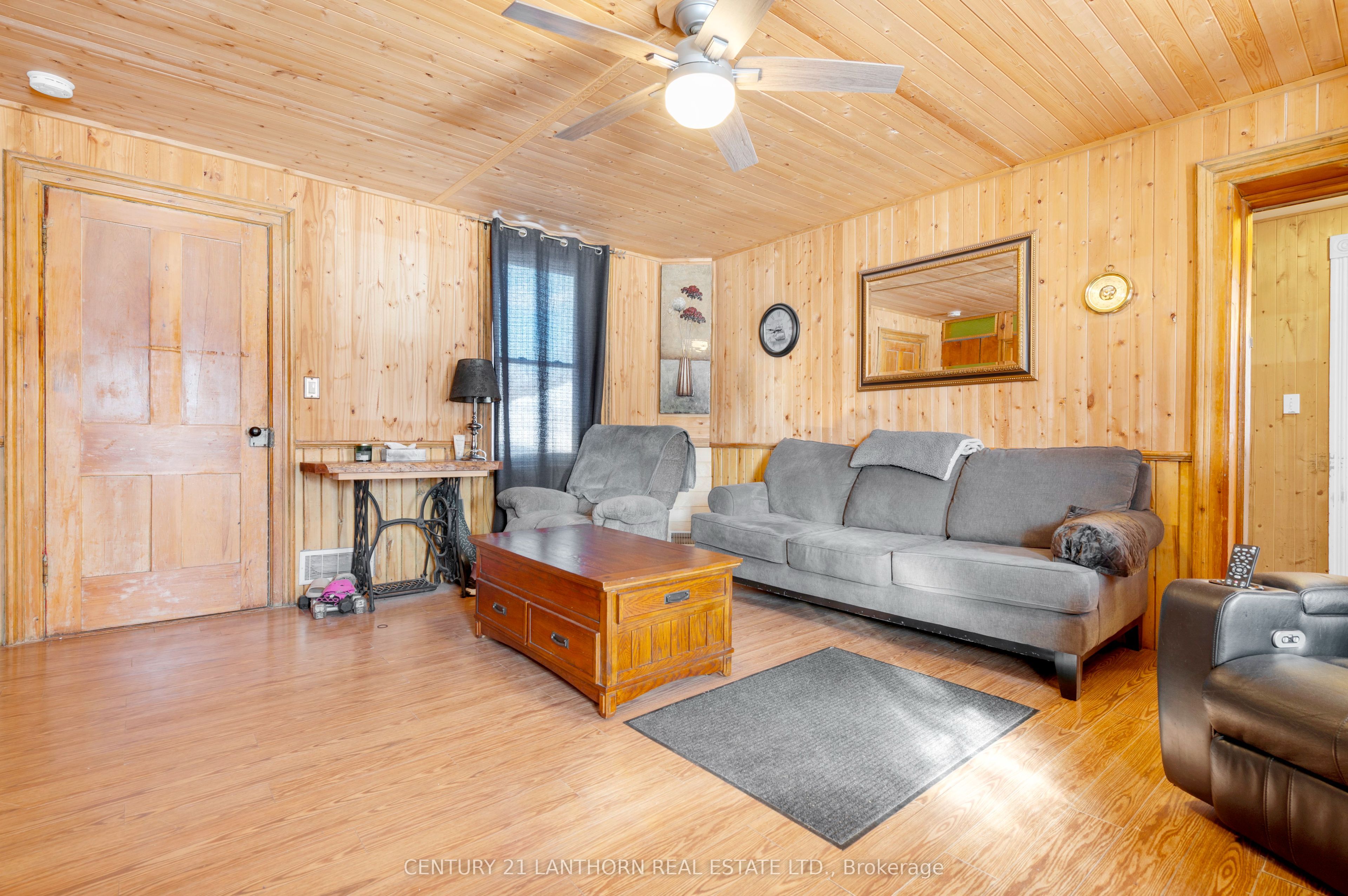 521 Fuller Road Property Photo 6