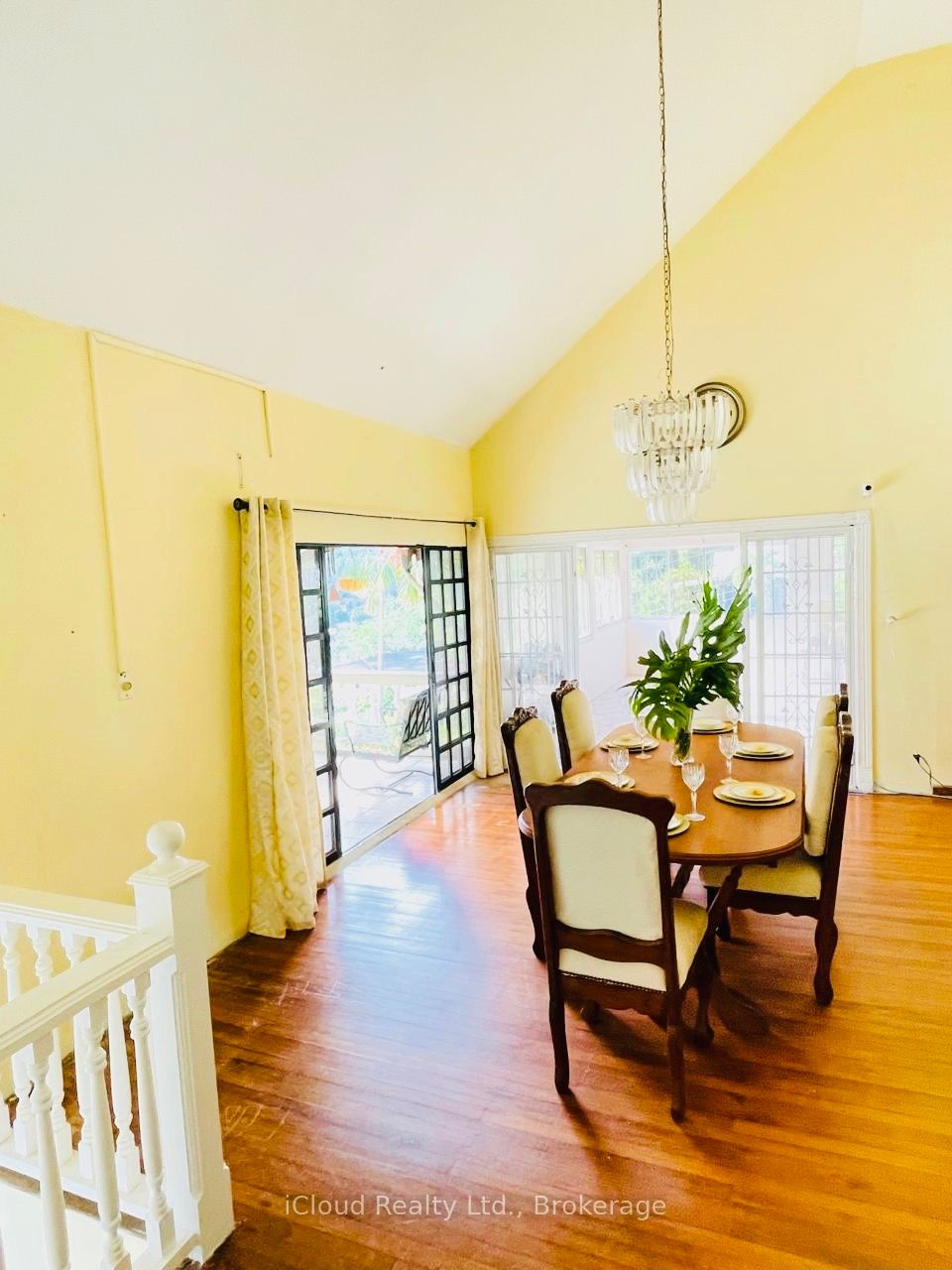 45 Lisa Avenue Property Photo 8