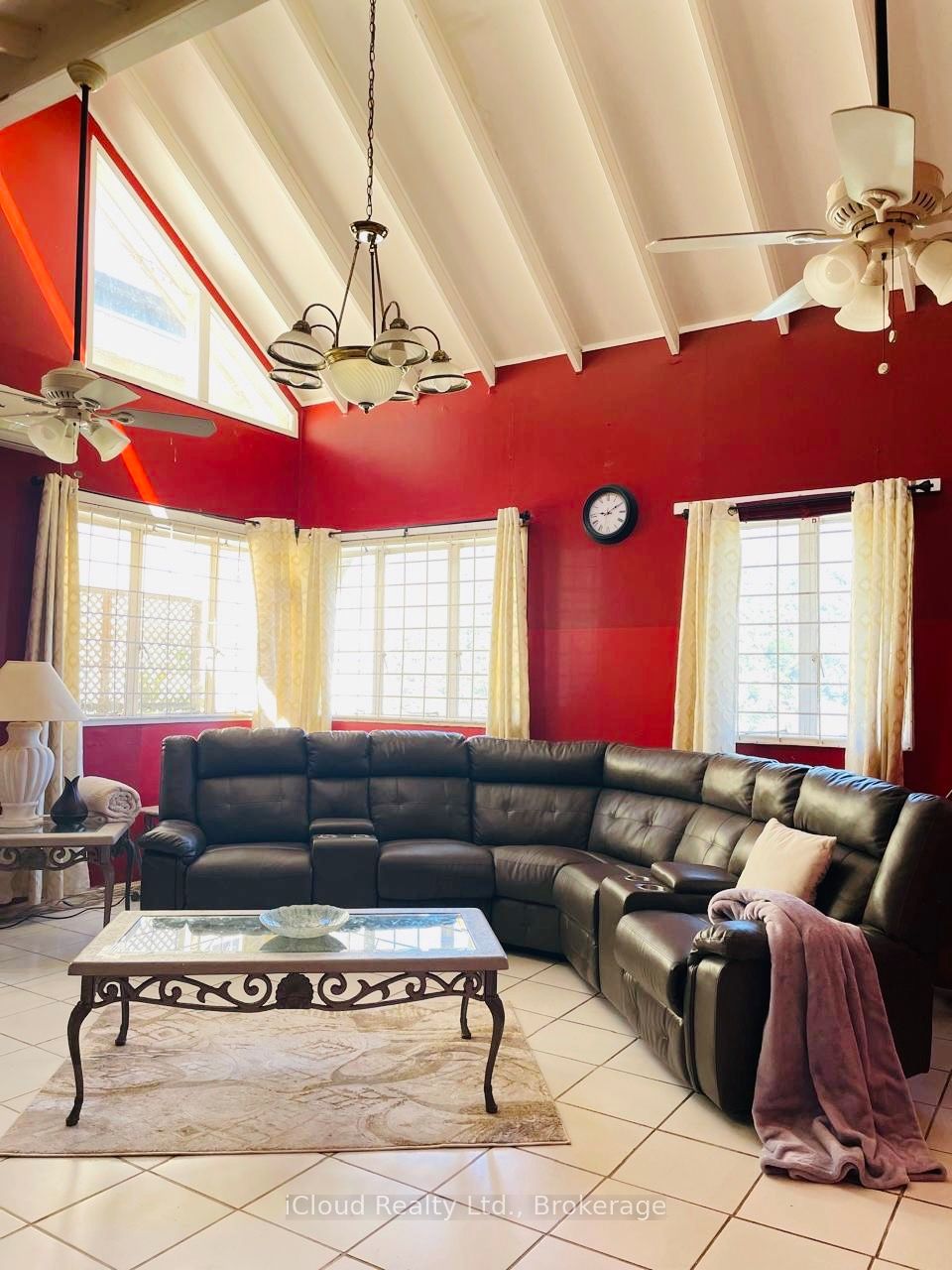 45 Lisa Avenue Property Photo 11