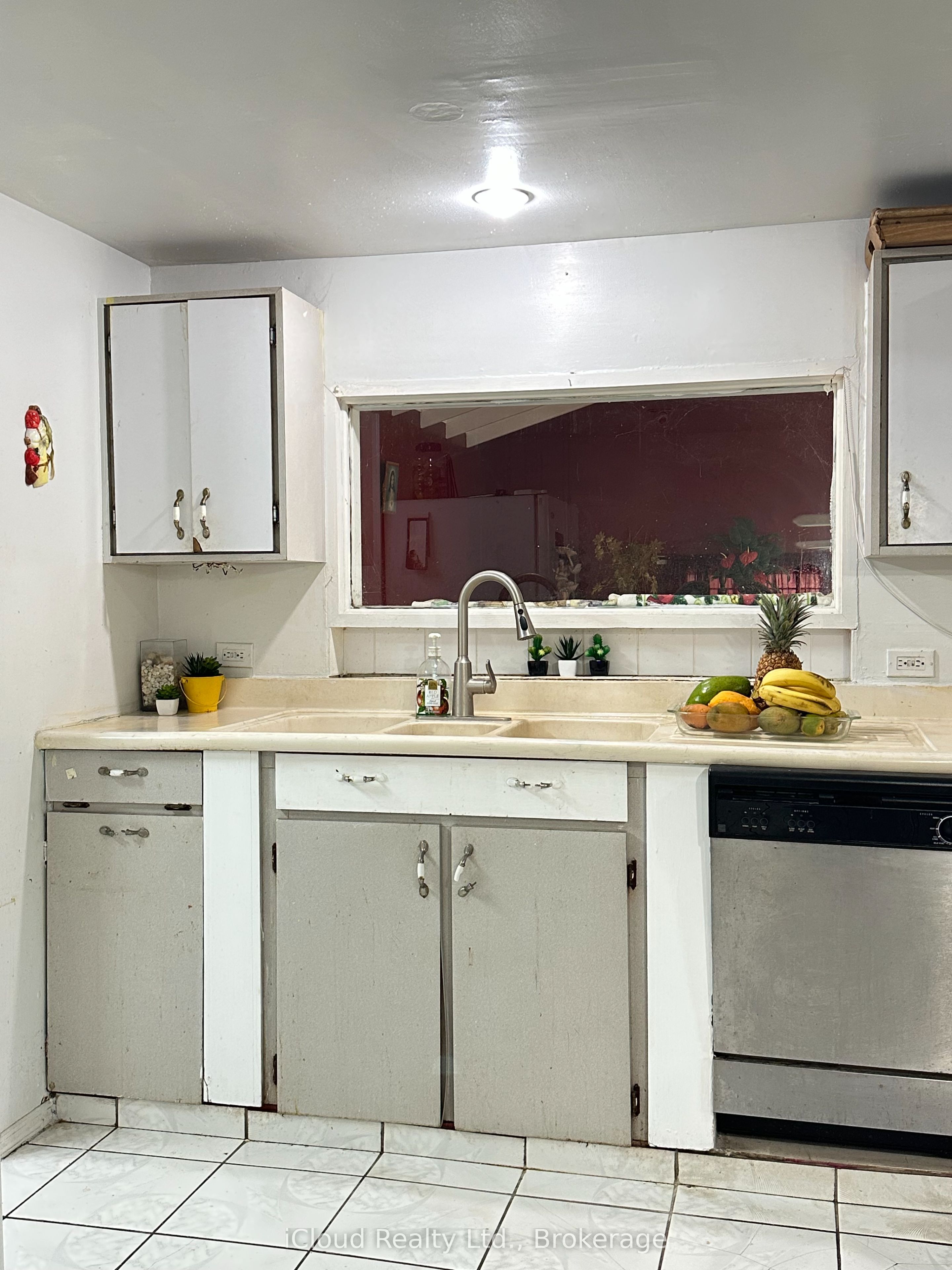 45 Lisa Avenue Property Photo 13