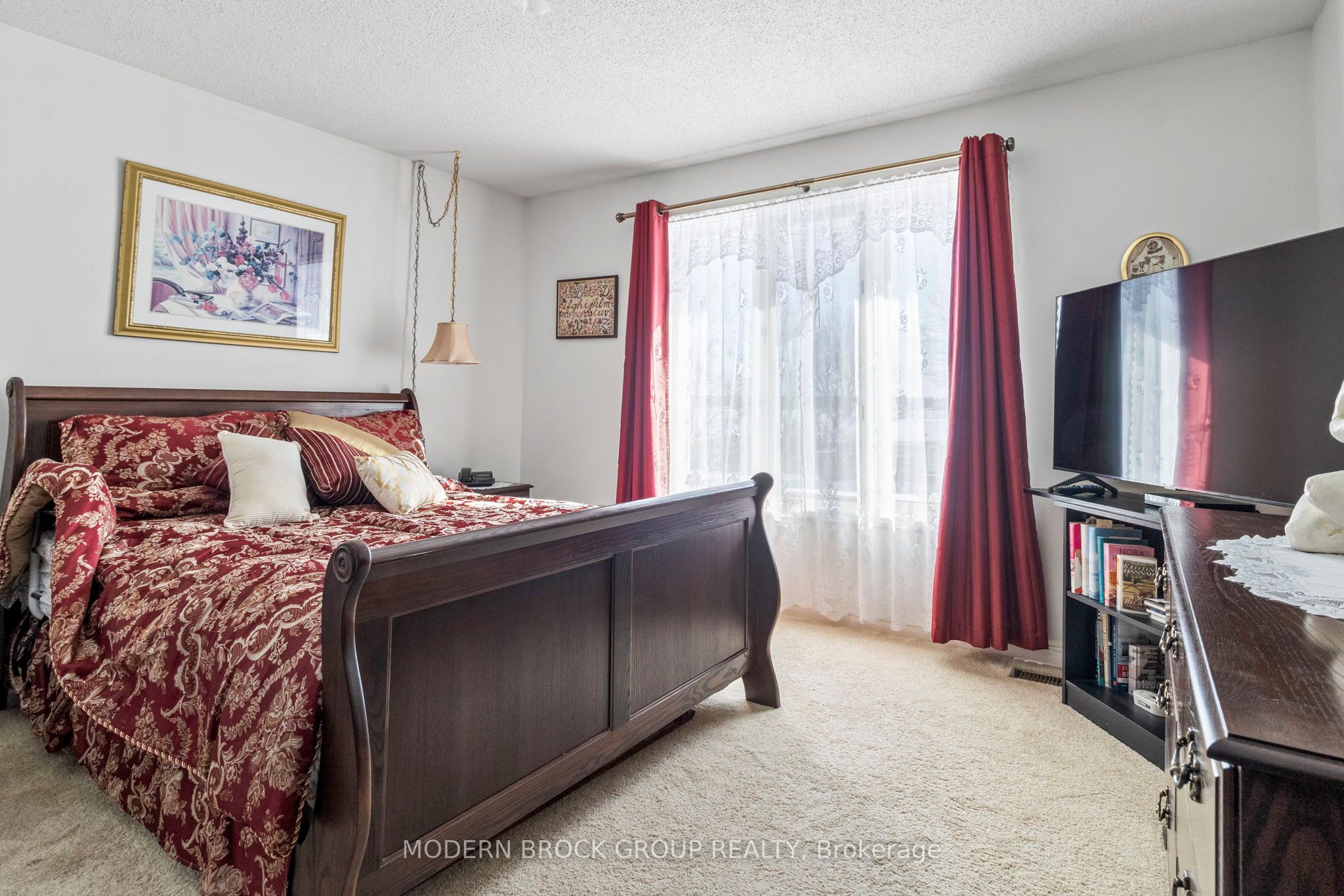 24 Bernard Crescent Property Photo 16