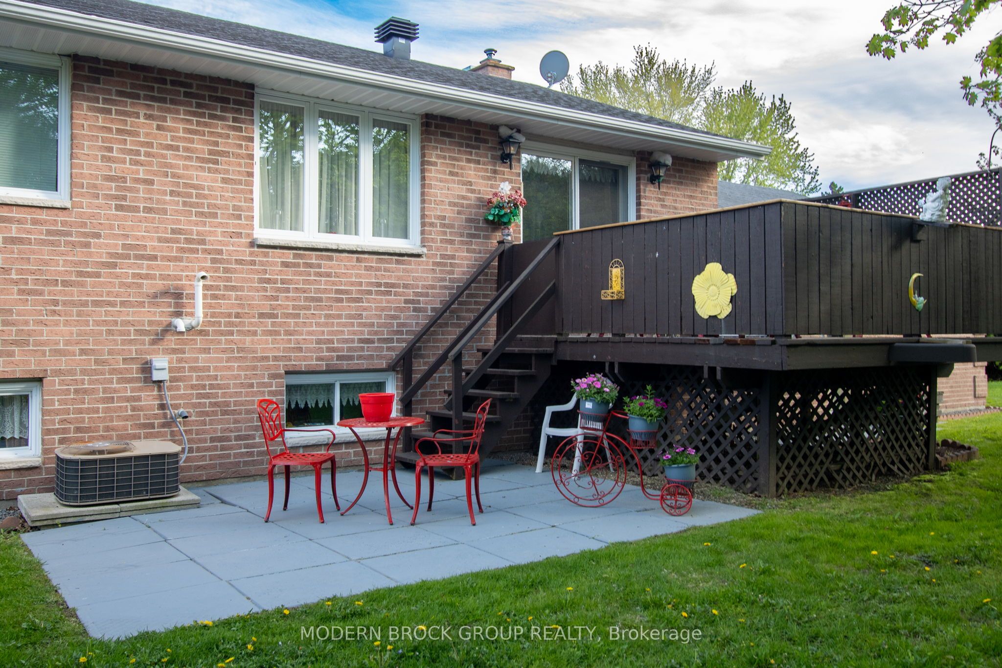 24 Bernard Crescent Property Photo 39